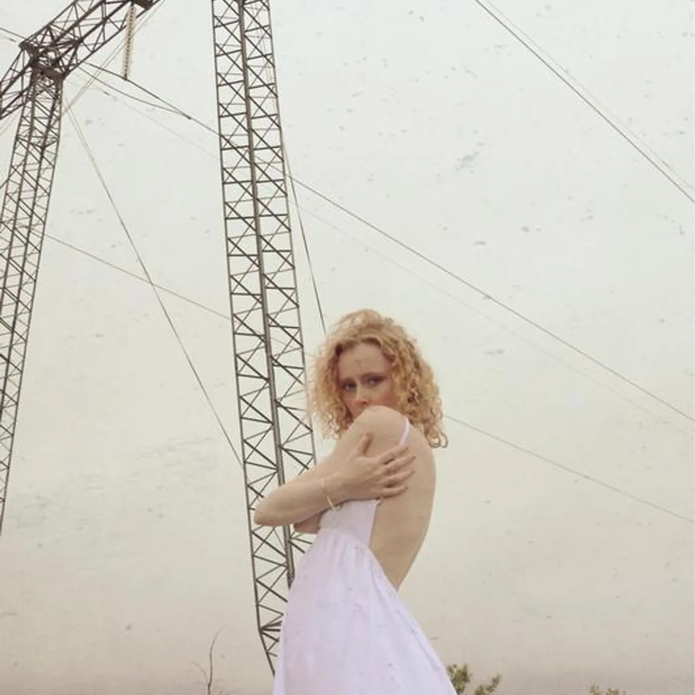 Elín Hall Brand Page