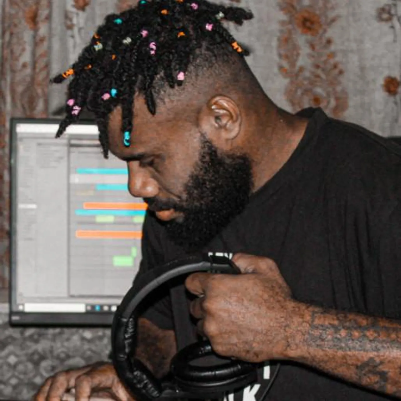 Elbig Raingz Brand Page