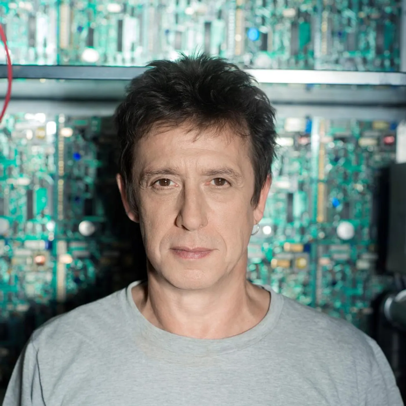 Éric Serra Brand Page