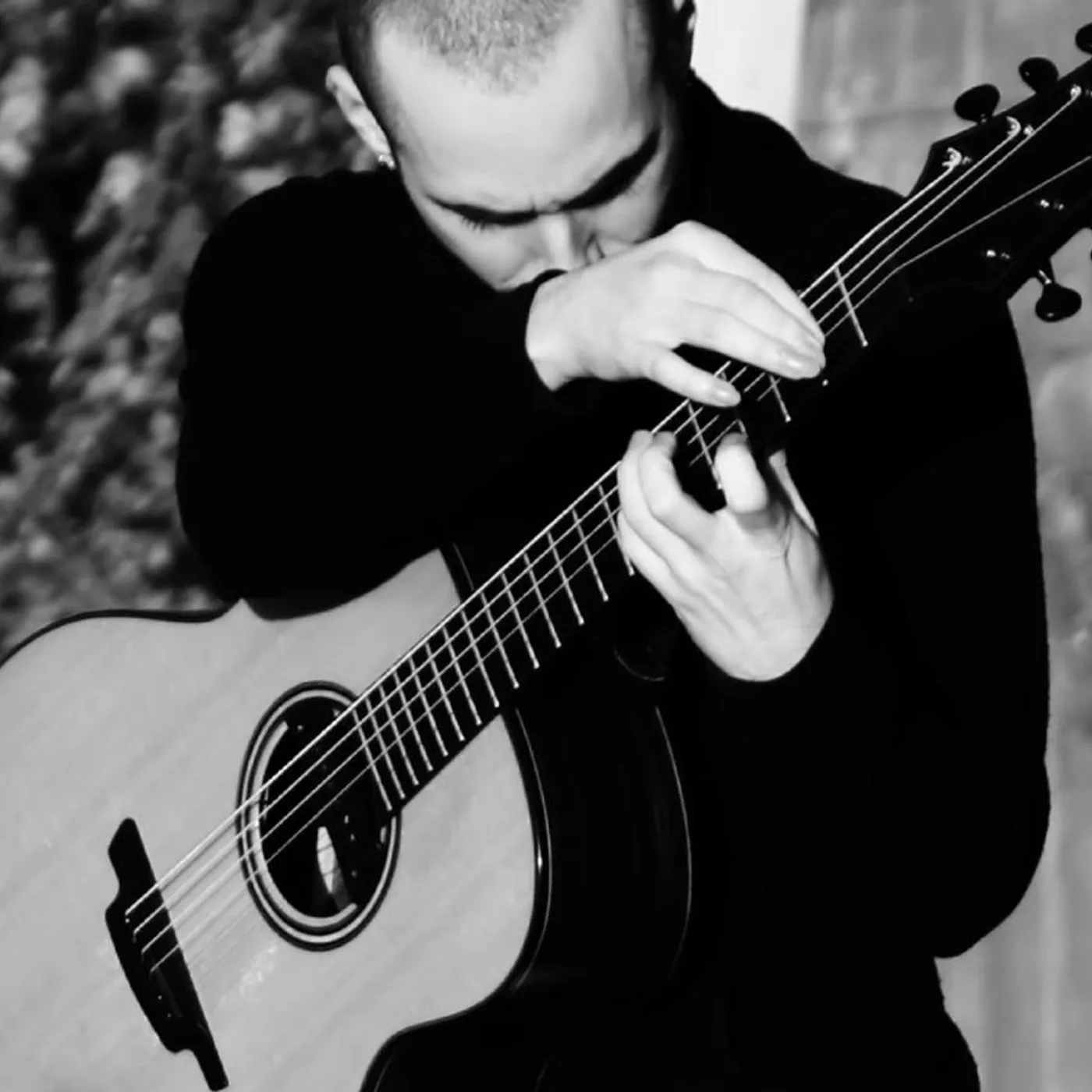 Erik Mongrain Brand Page