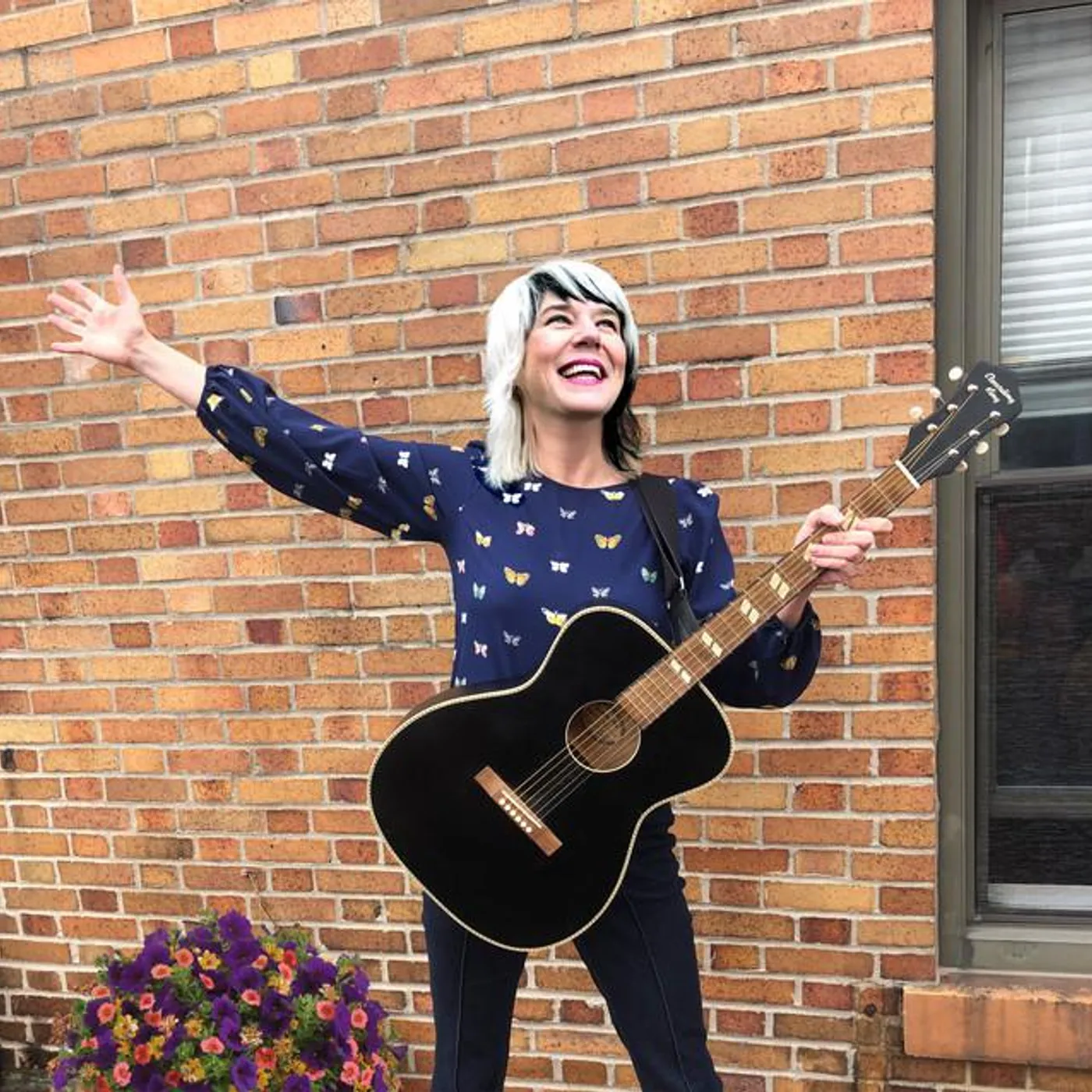 Esther Crow Brand Page