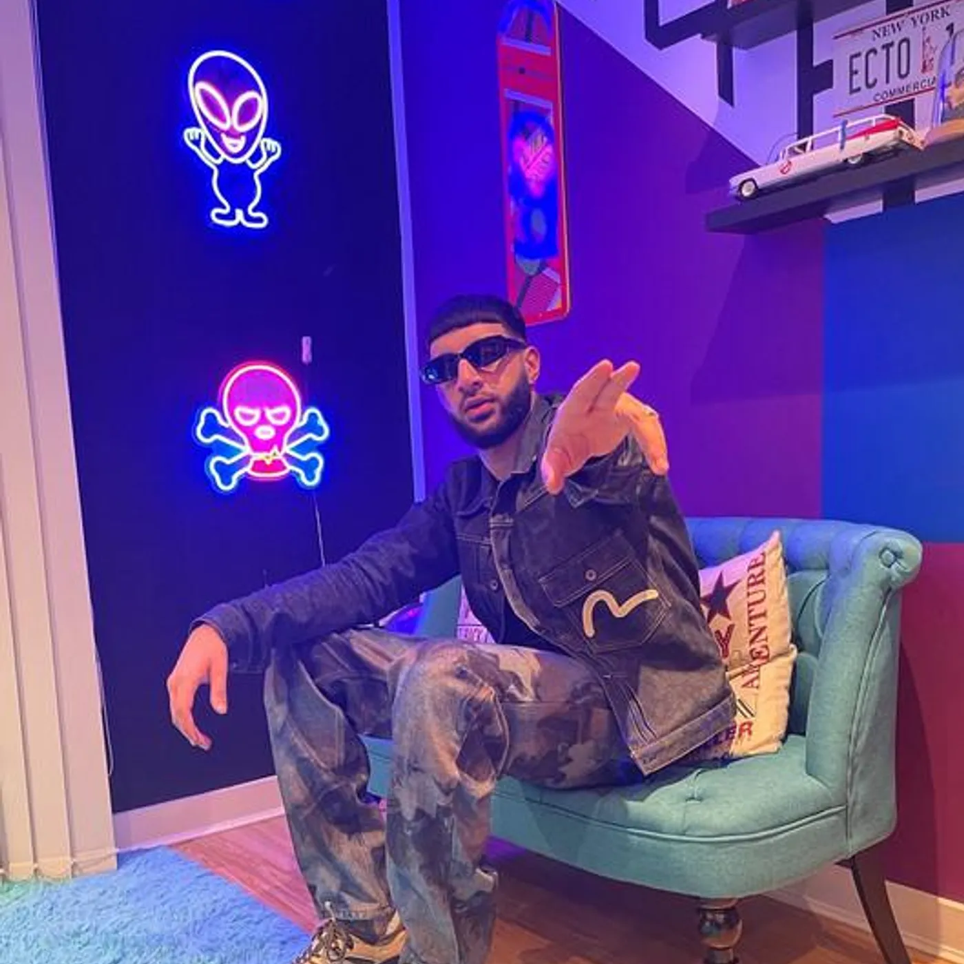 Faze Miyake Brand Page