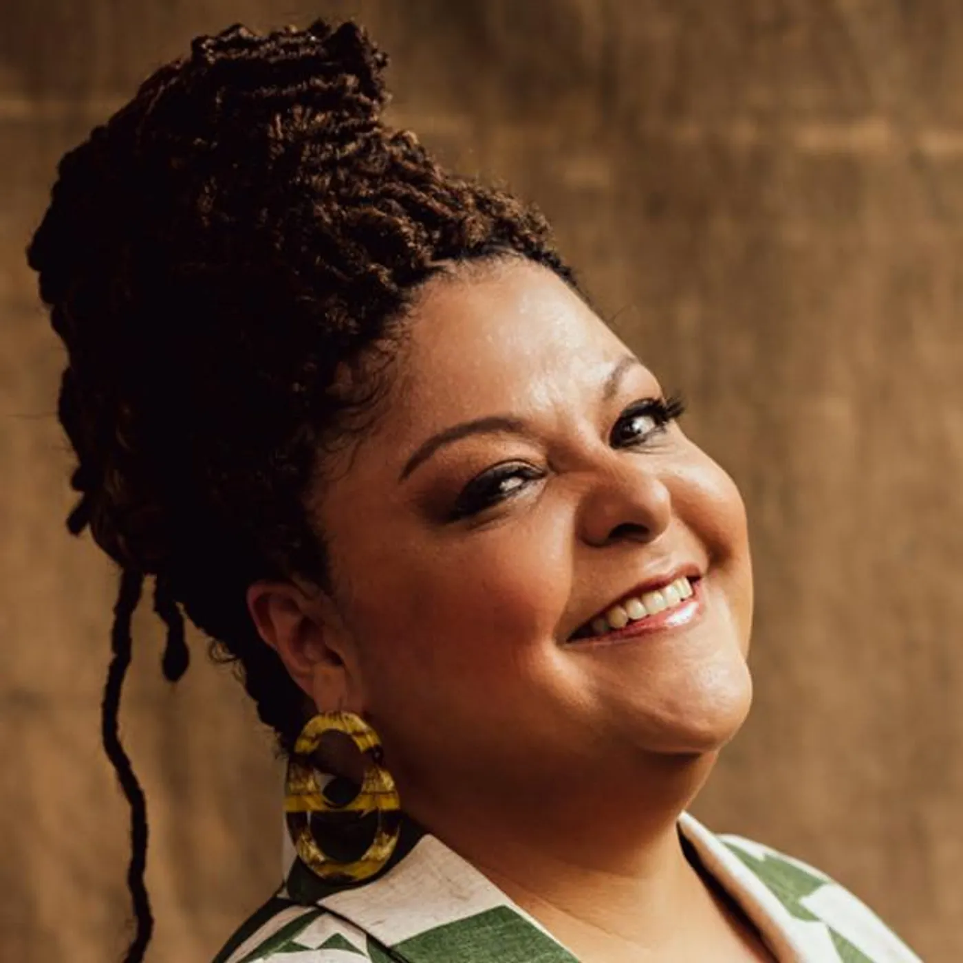 Fabiana Cozza Brand Page