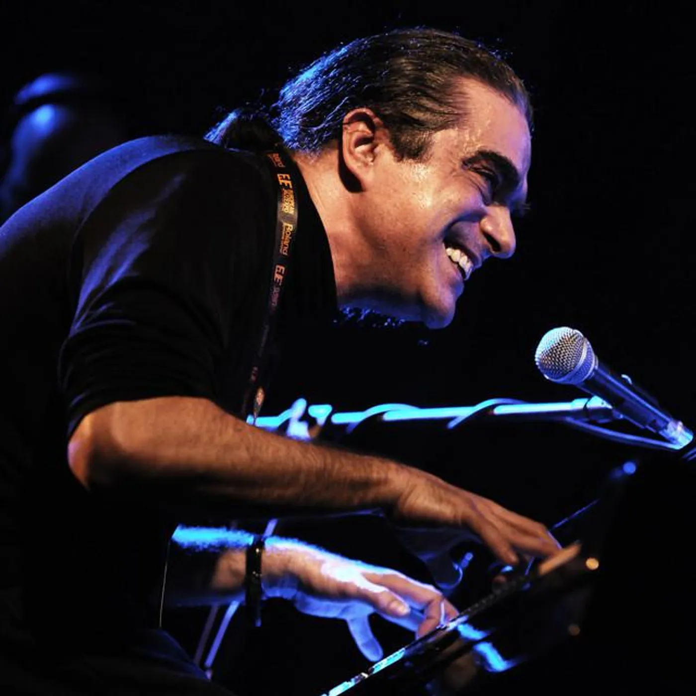 Fahir Atakoğlu Brand Page