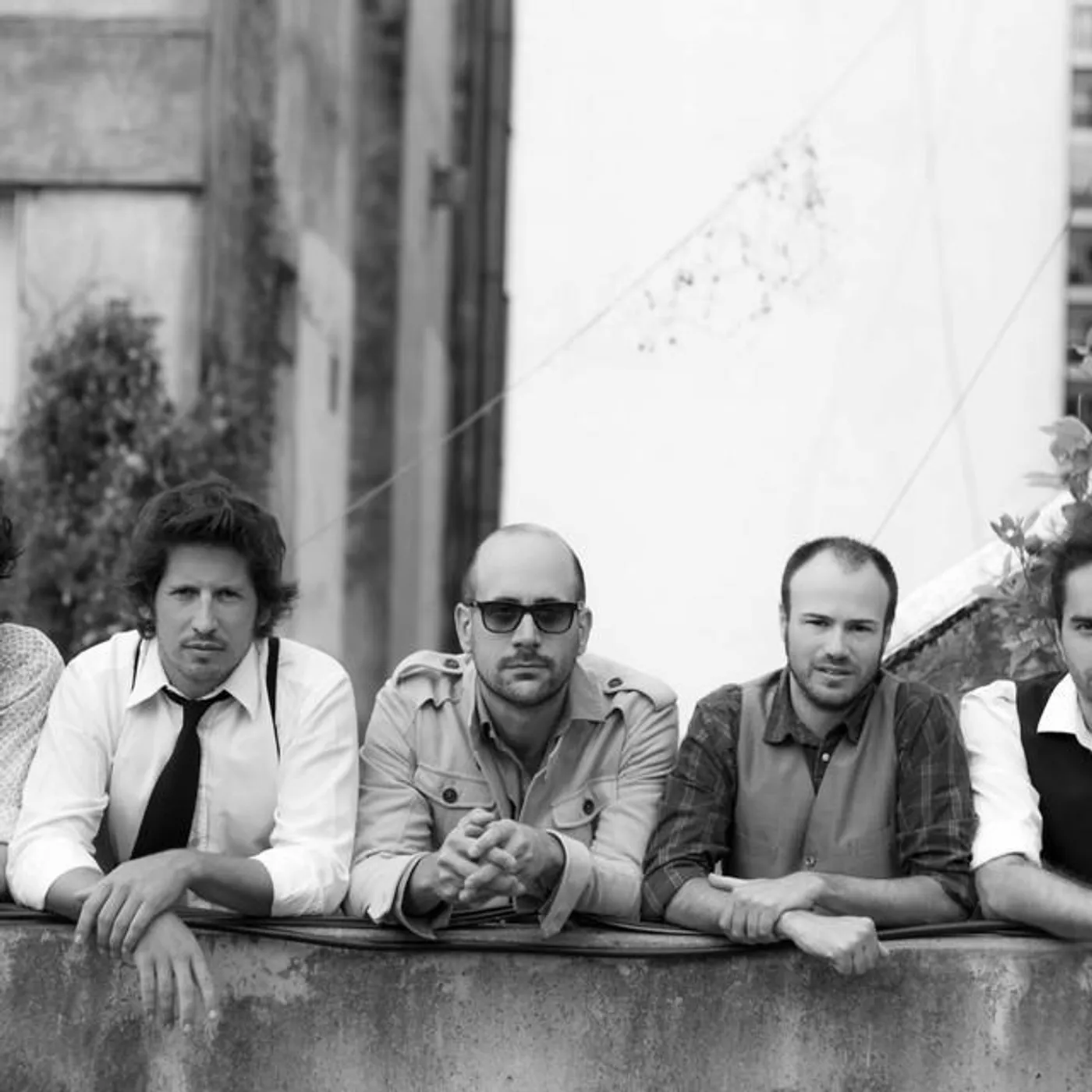 Falsos Profetas Brand Page