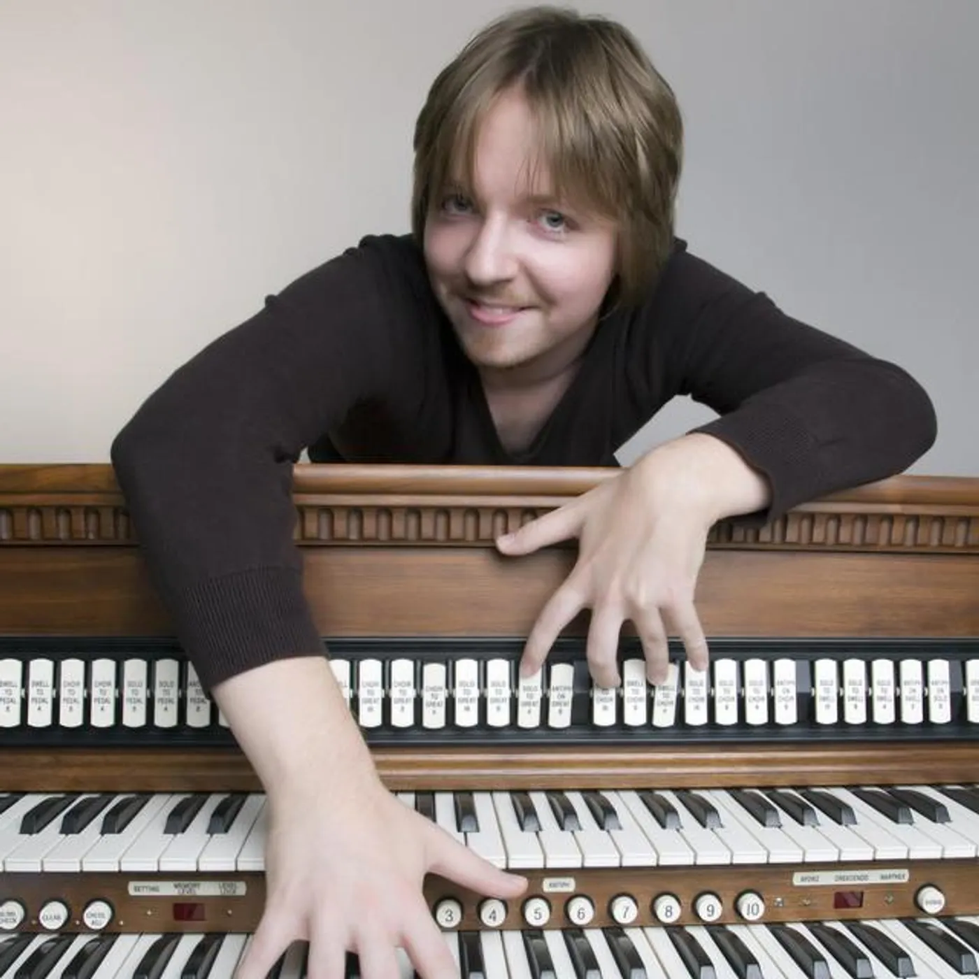 Felix Hell Brand Page