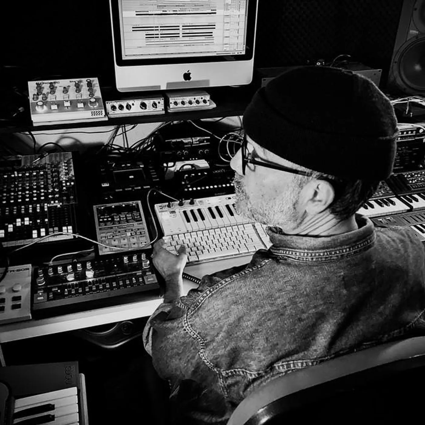 Filos Filou Brand Page