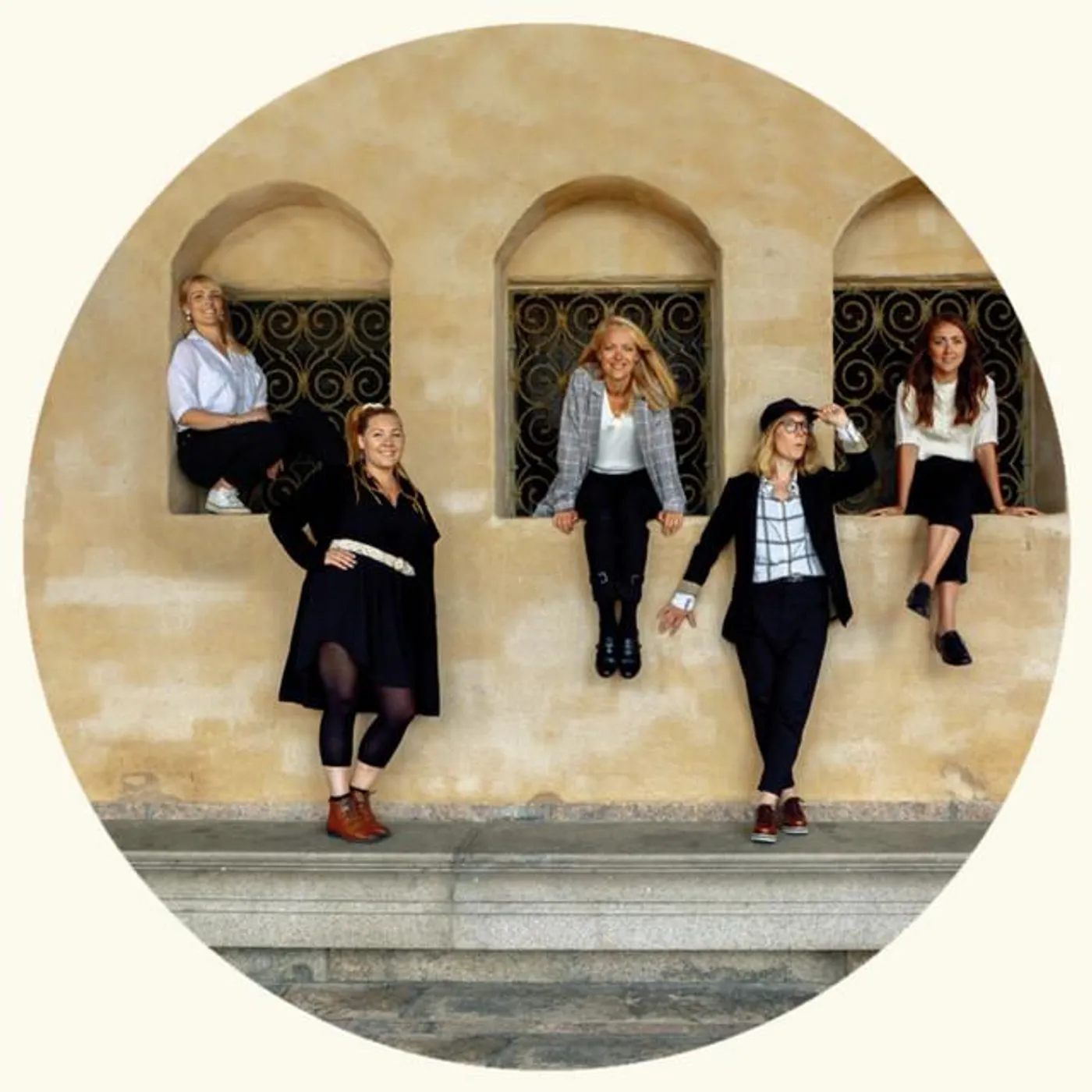 Fröken Elvis Brand Page