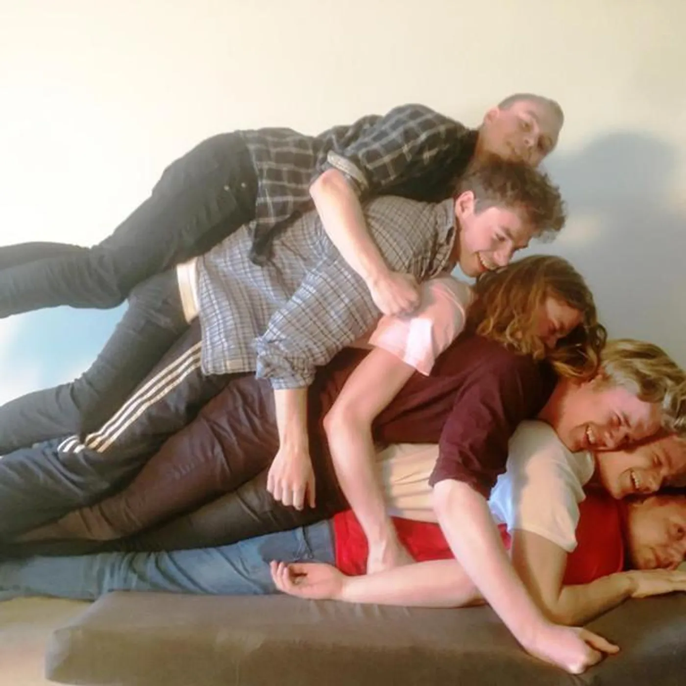 Korter í flog Brand Page