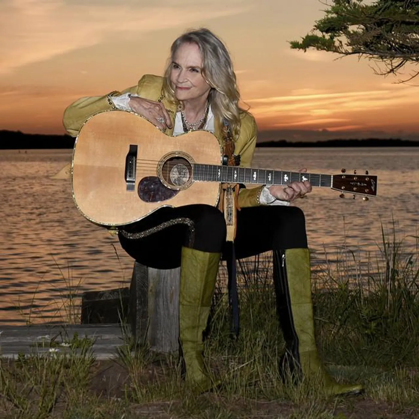 Kate Taylor Brand Page