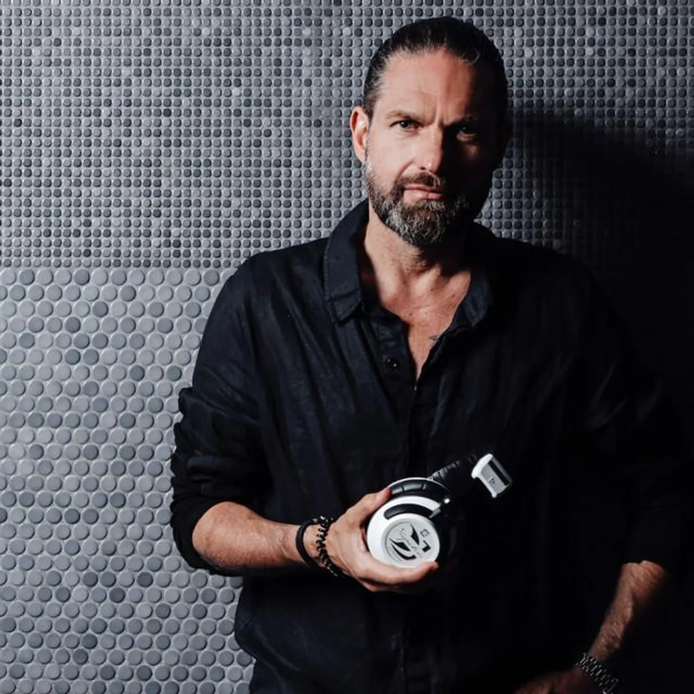 Kai Schwarz Brand Page