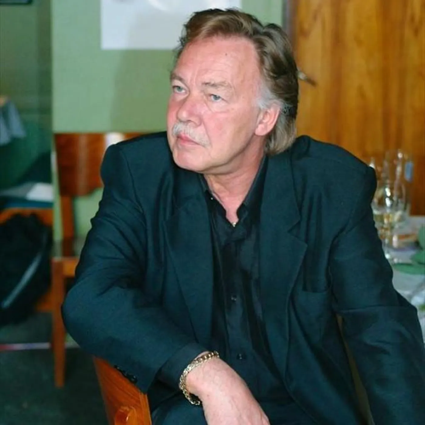 Kari Tapio Brand Page