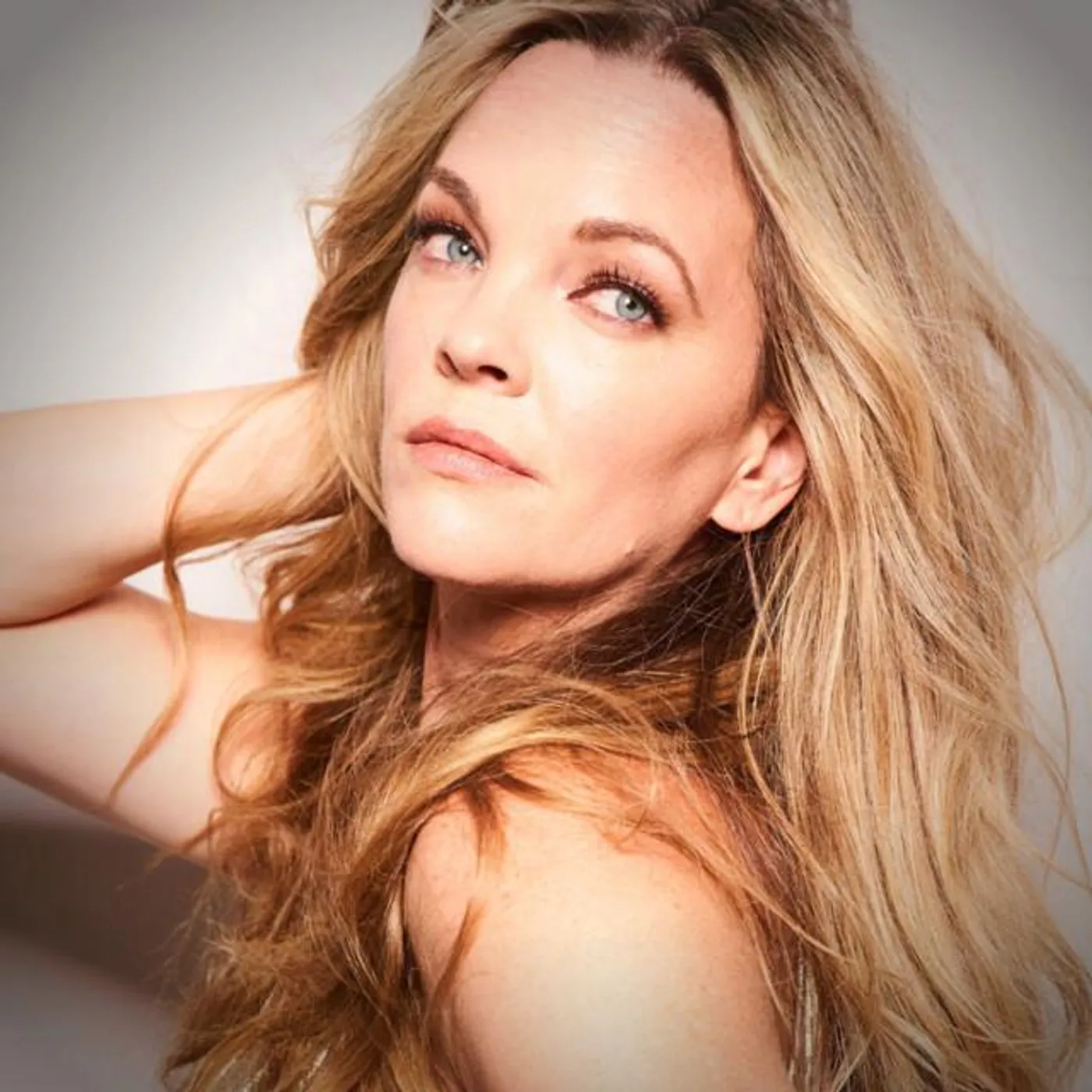 Kari Kirkland Brand Page