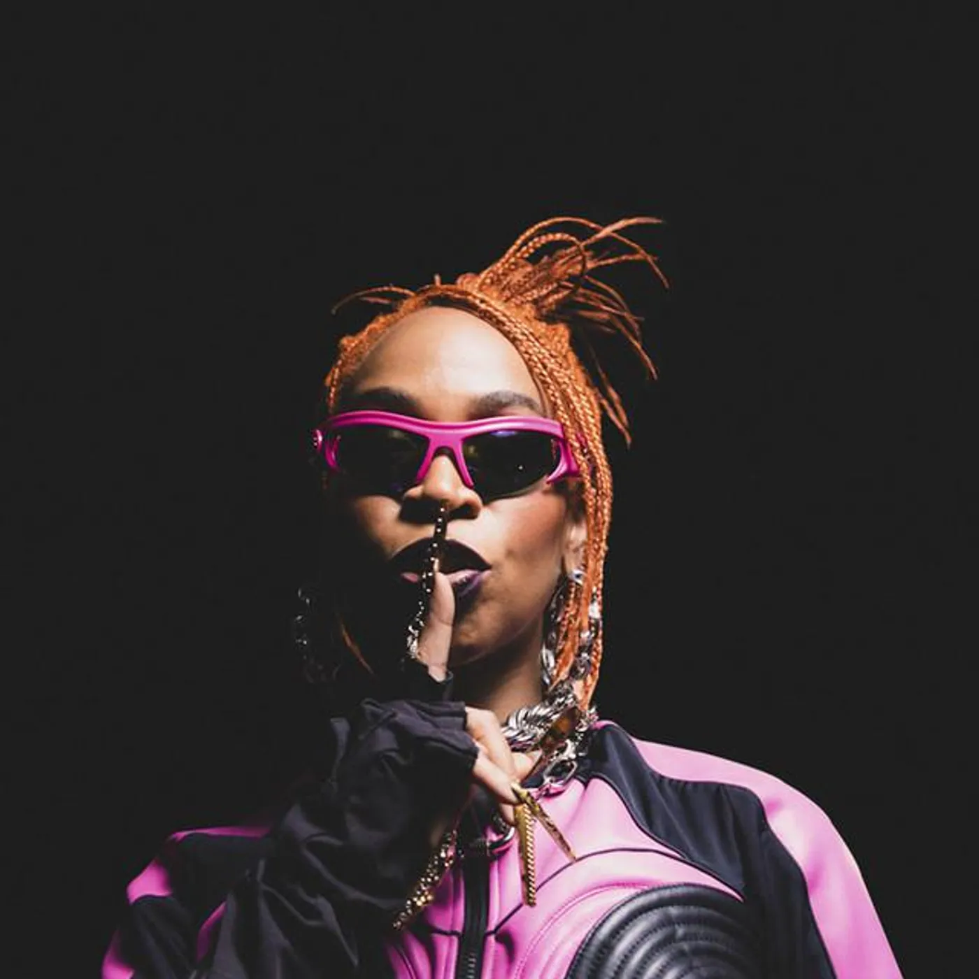 Karol Conká Brand Page