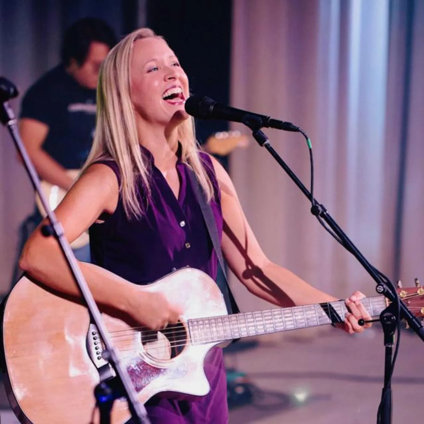 Kelanie Gloeckler Brand Page