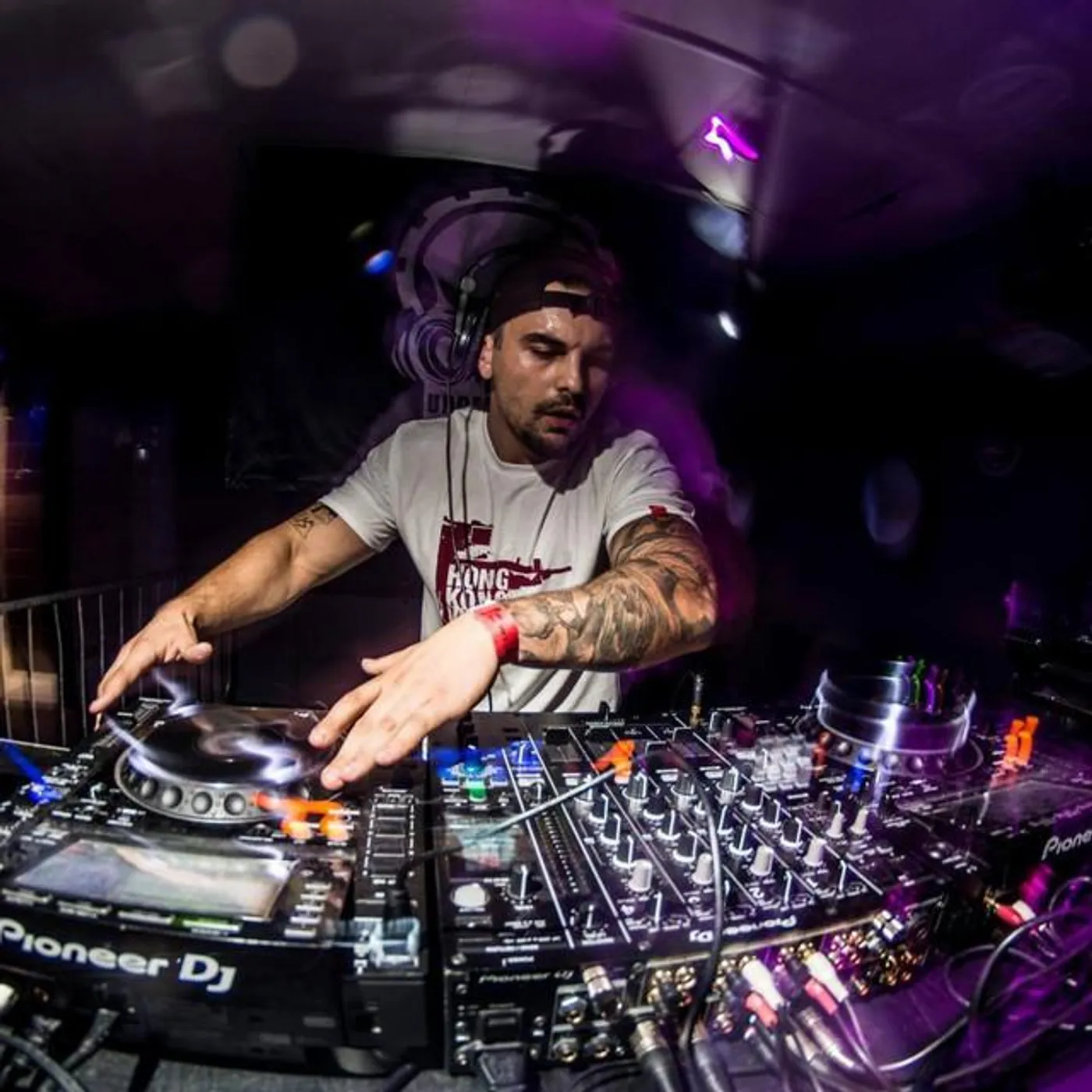 Khaoz Engine Brand Page