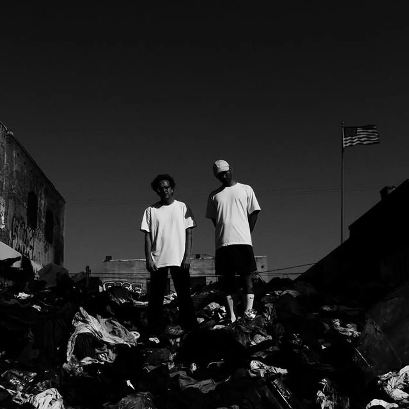 KITSCHKRIEG Brand Page