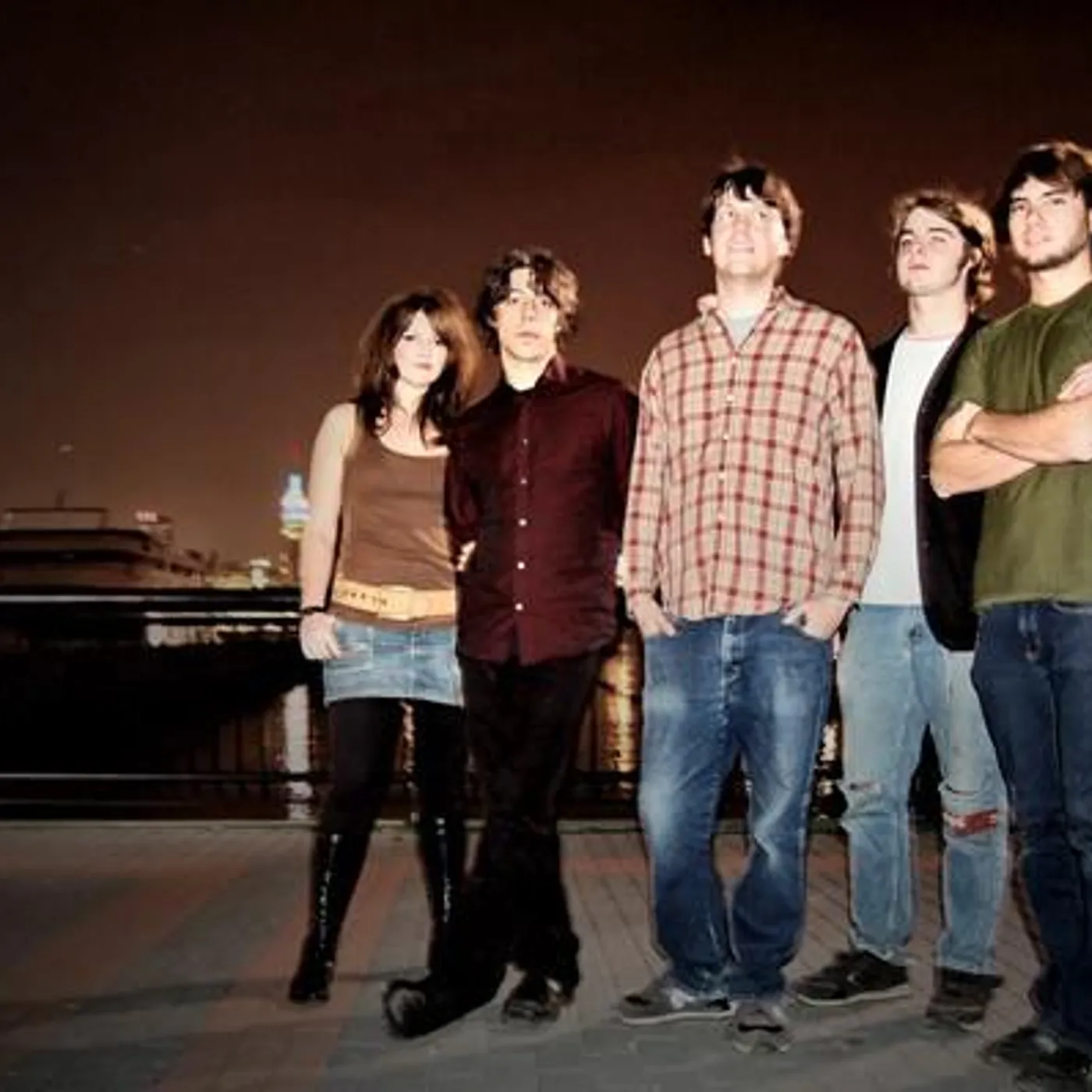 Kiss Kiss Brand Page