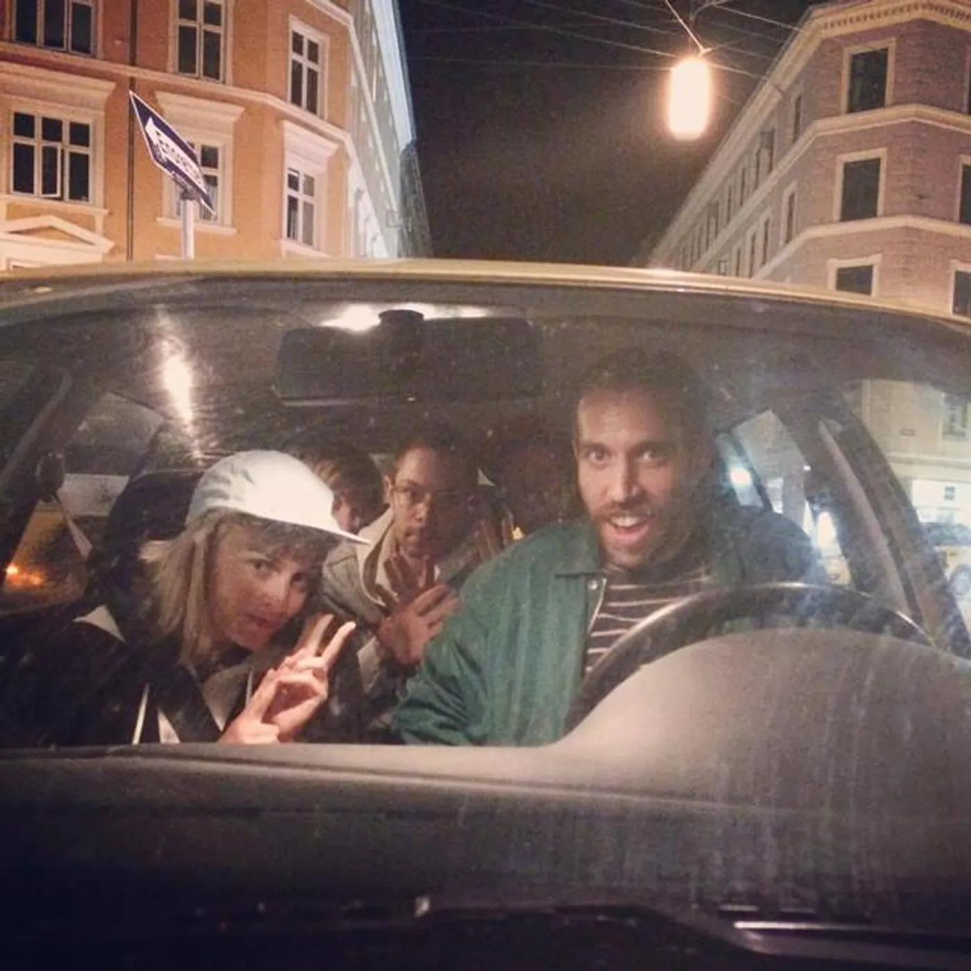 Kluster B Brand Page