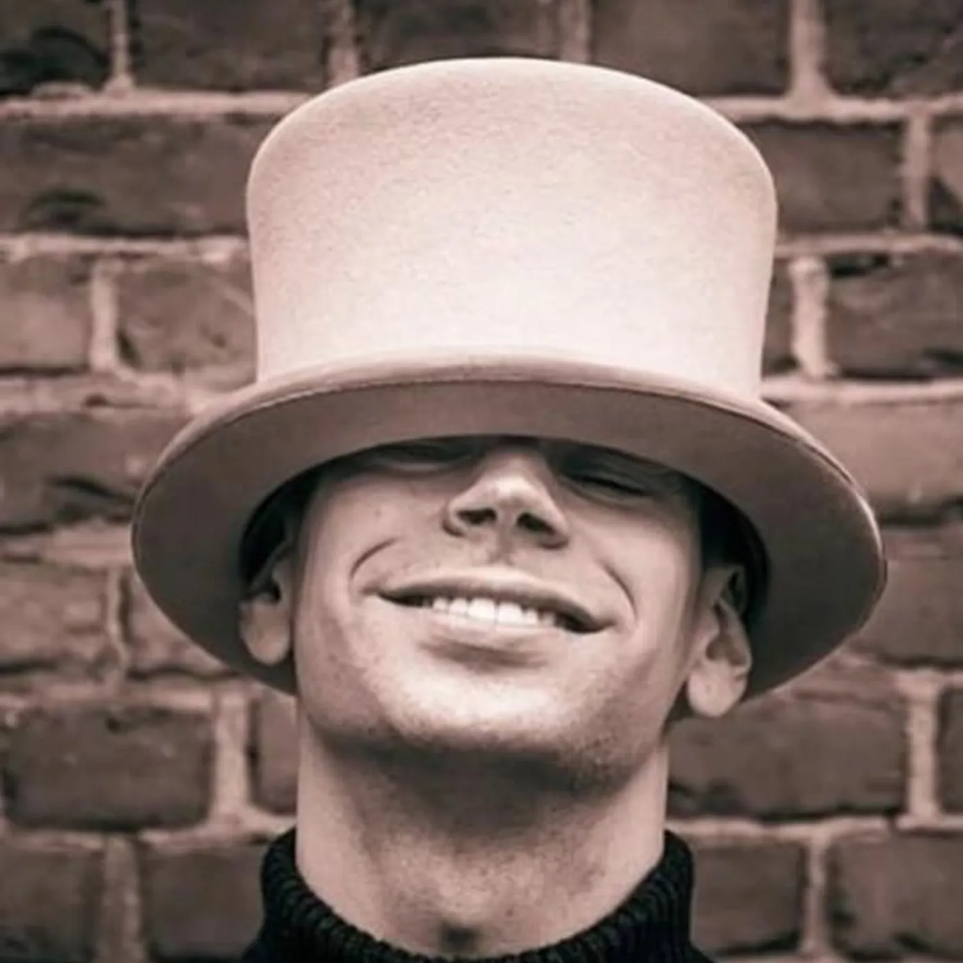 Kristoffer Kompen Brand Page