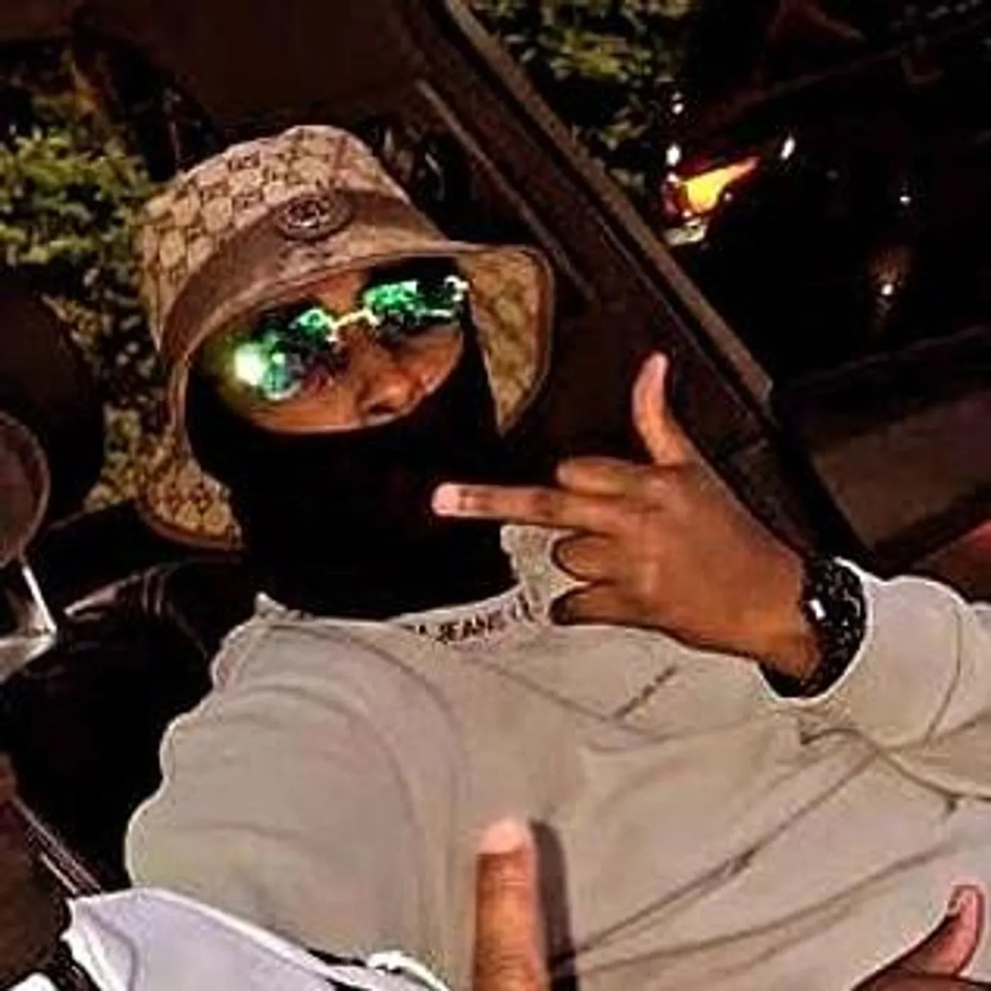 Kun1Rageeh Brand Page