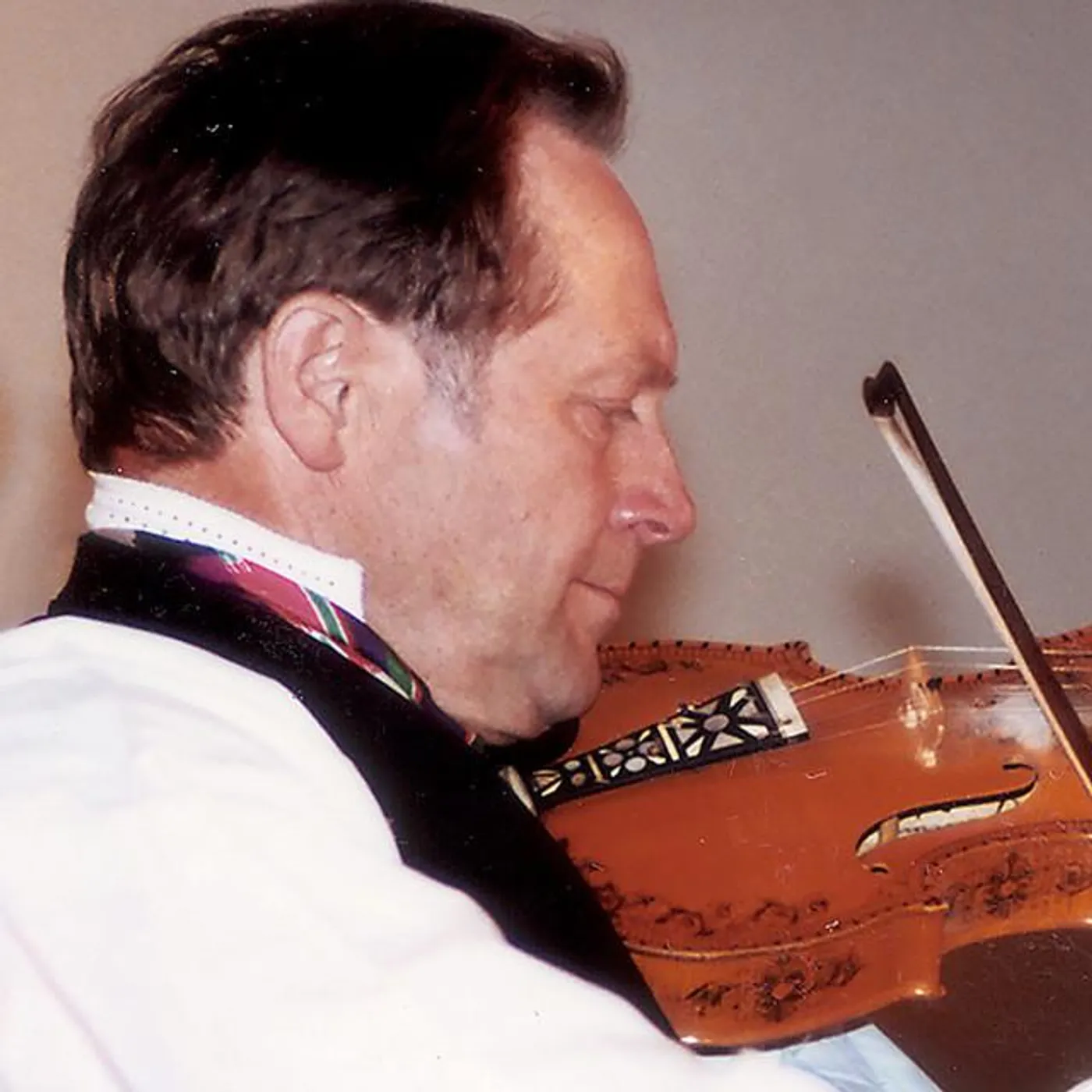 Hauk Buen Brand Page