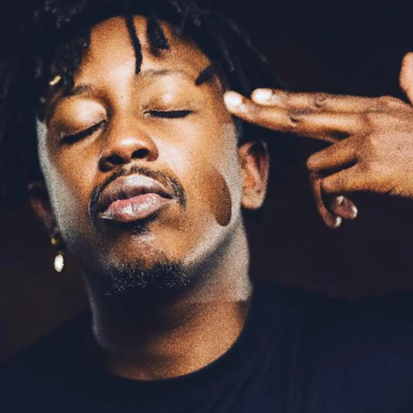 Hayze Engola Brand Page