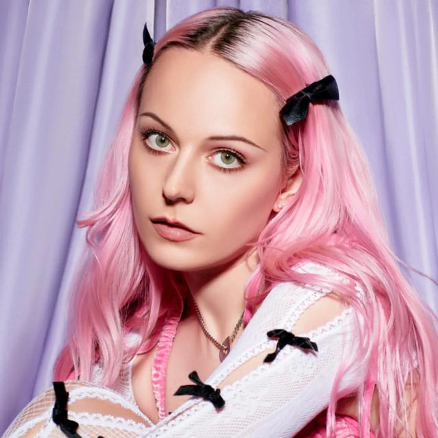 Hannah Diamond Brand Page