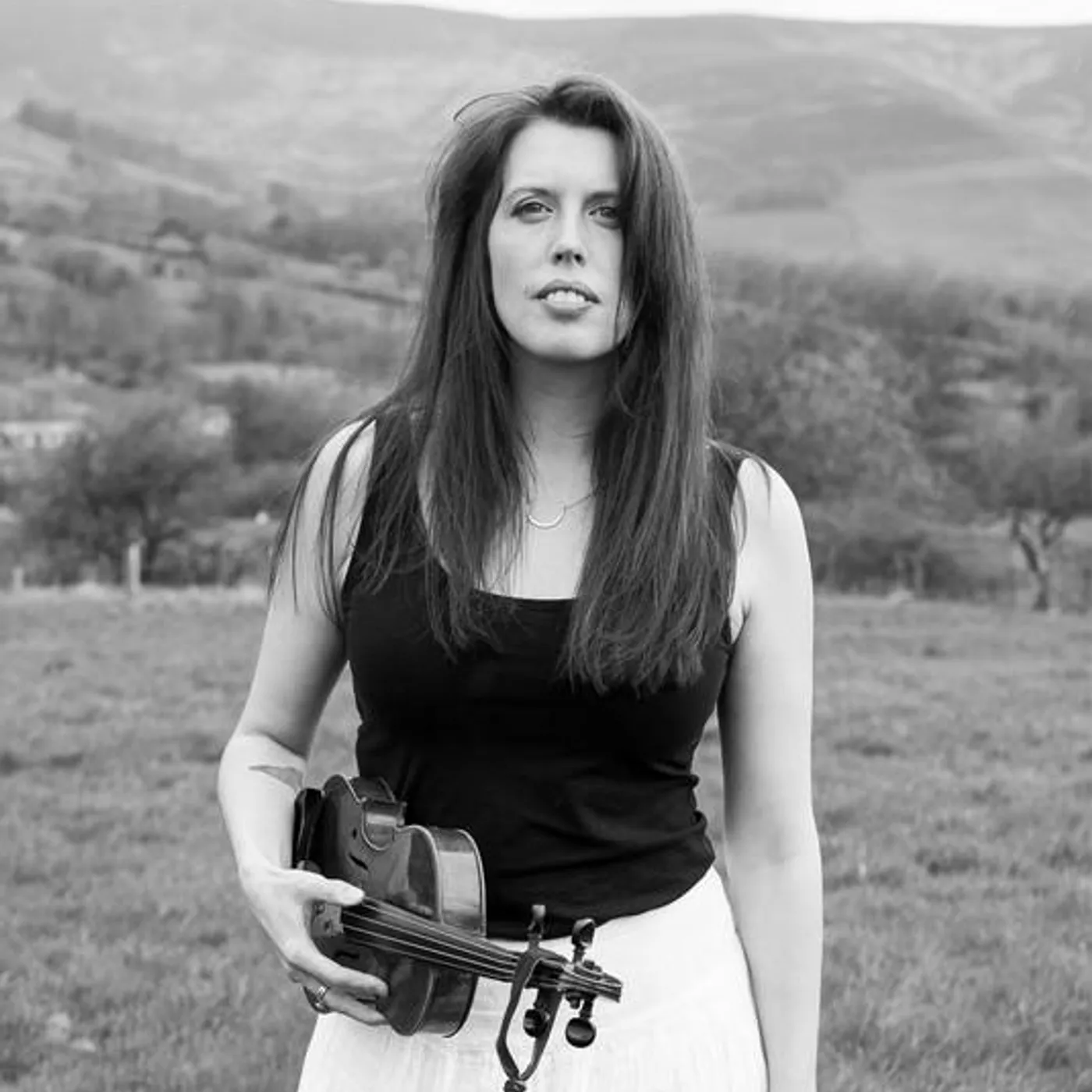 Bella Hardy Brand Page