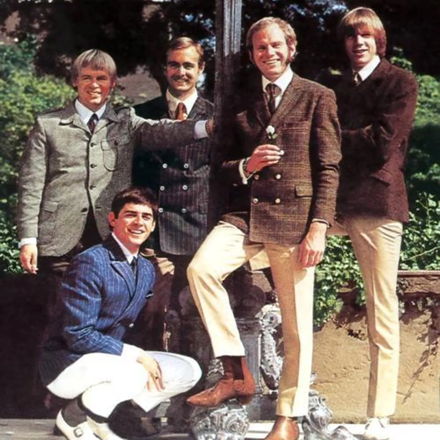 Harpers Bizarre Brand Page