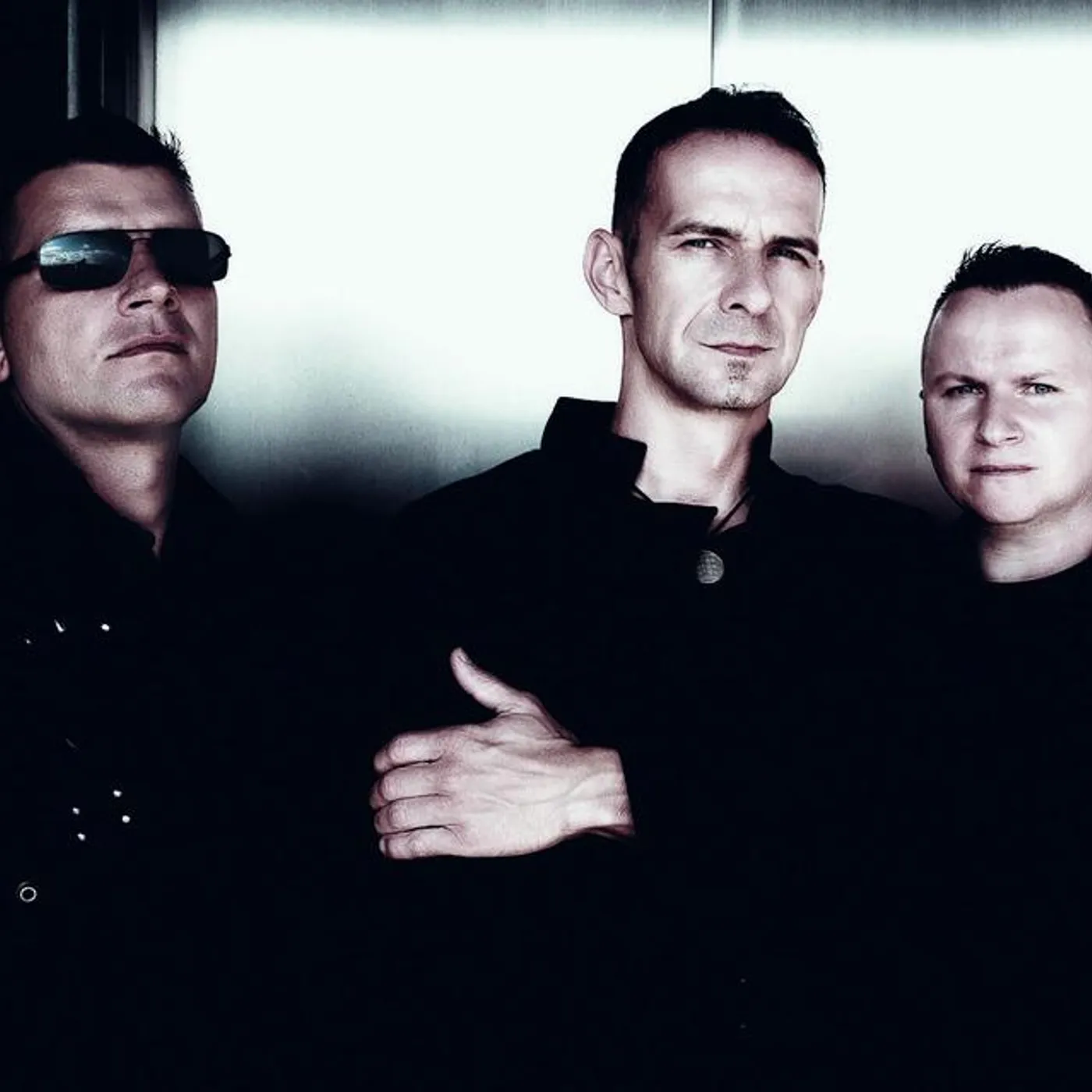 Head-Less Brand Page