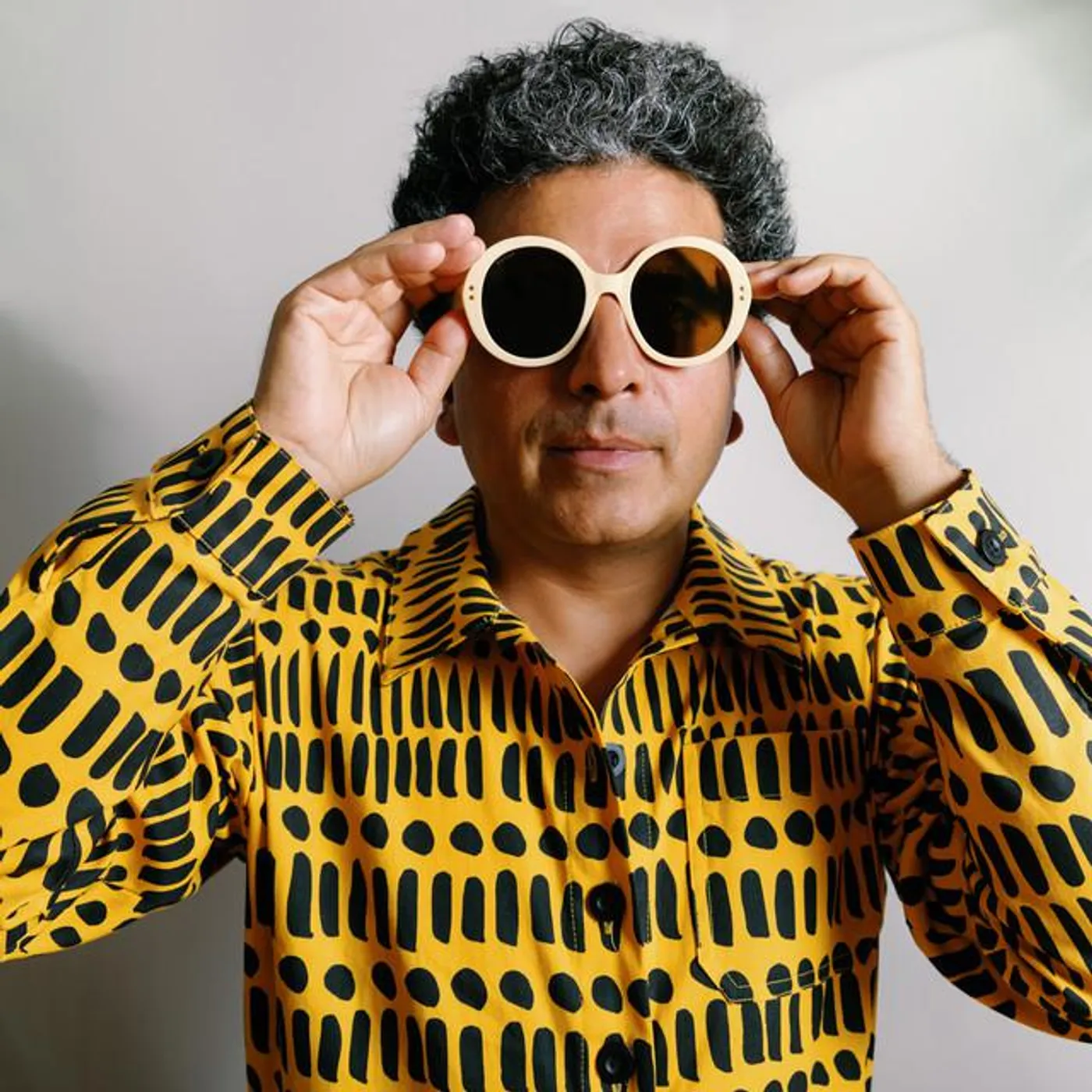 Helado Negro Brand Page