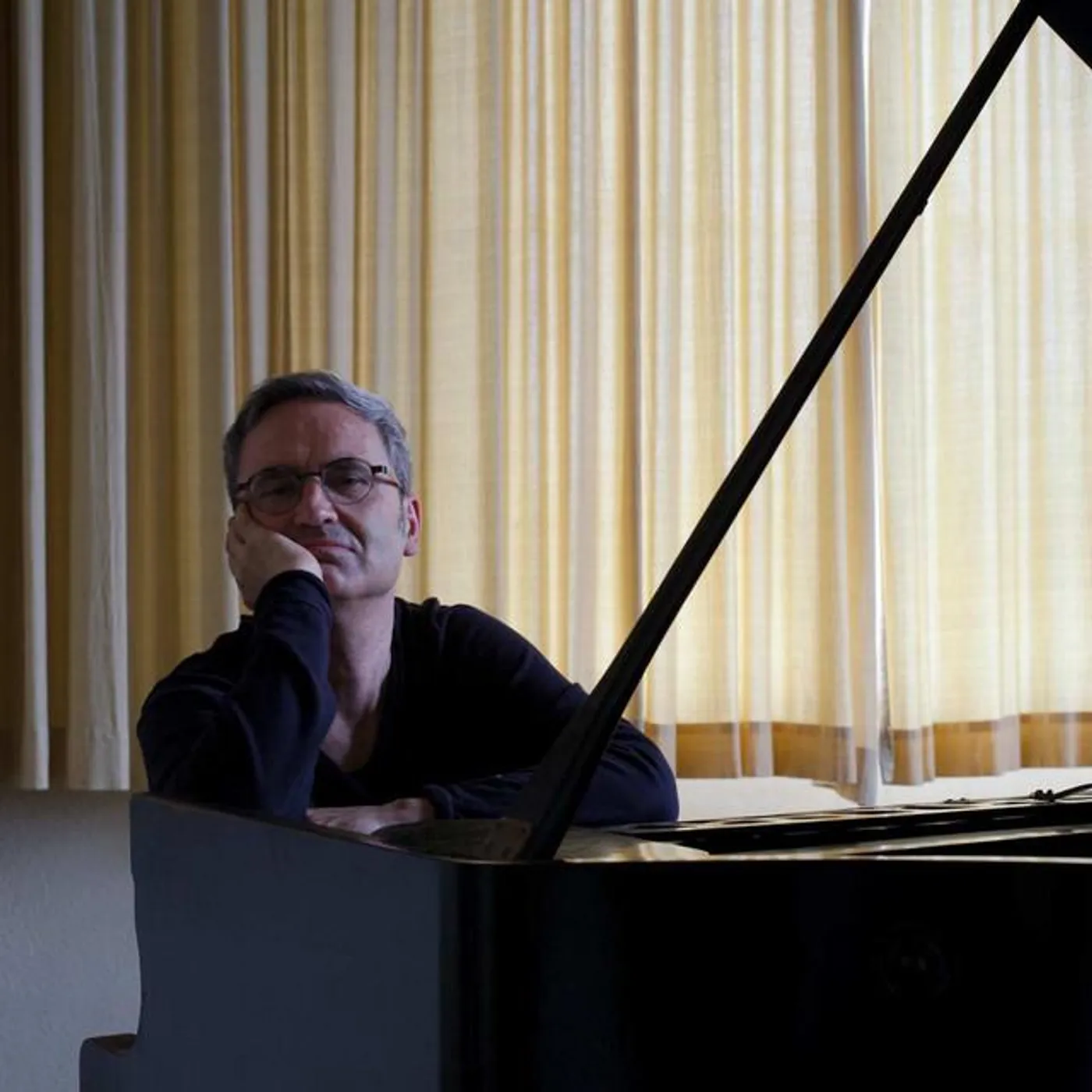 Henning Schmiedt Brand Page