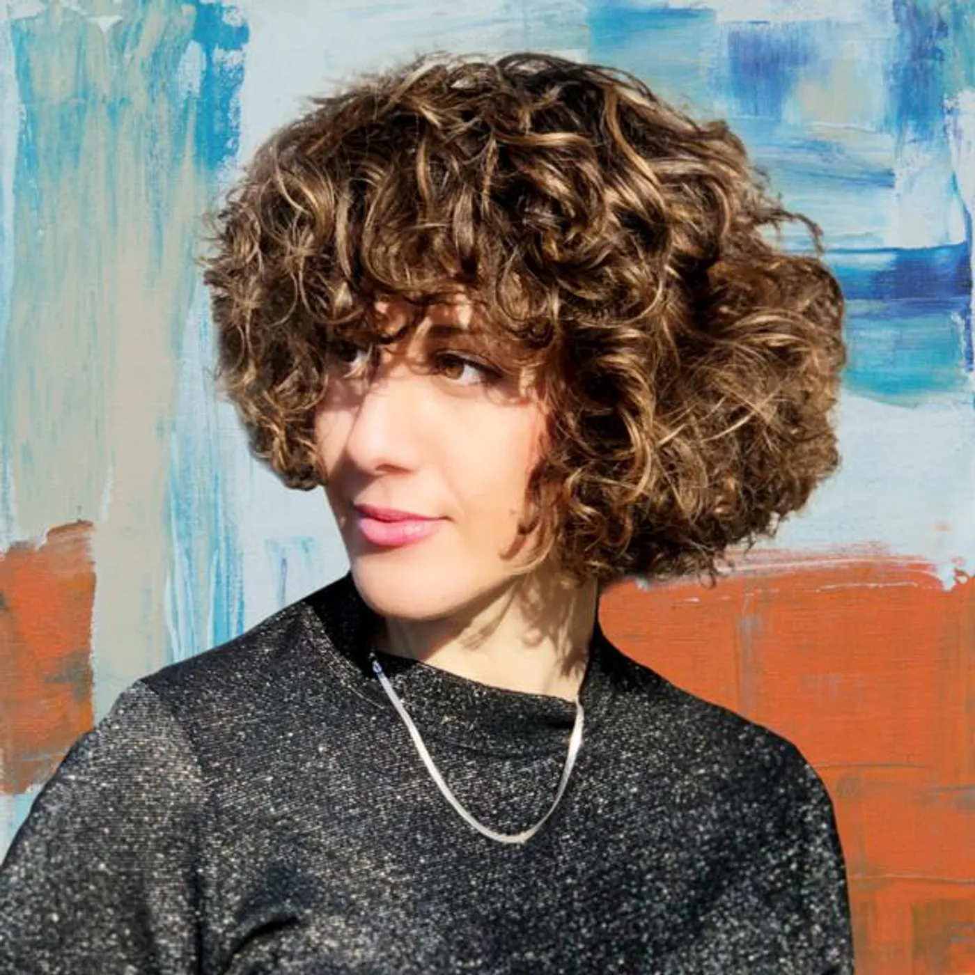 Hila Hutmacher Brand Page