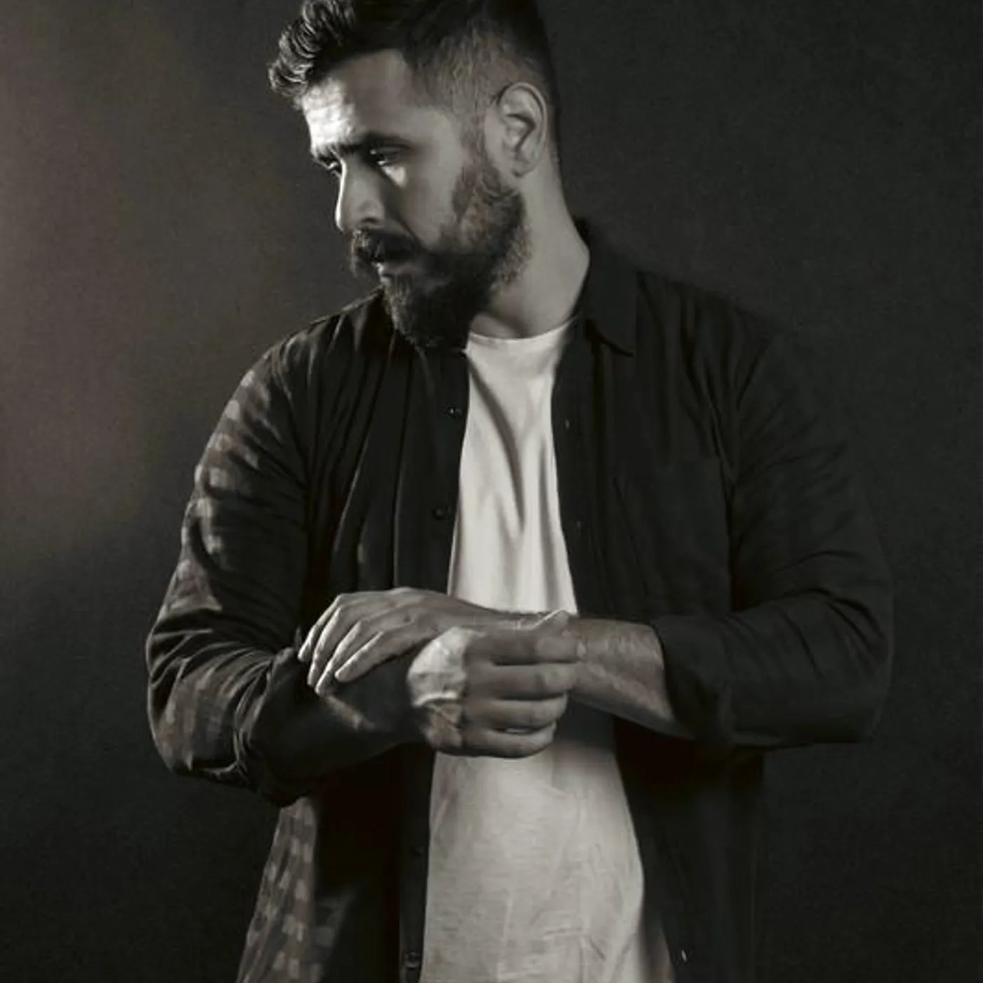 Hiram Valles Brand Page