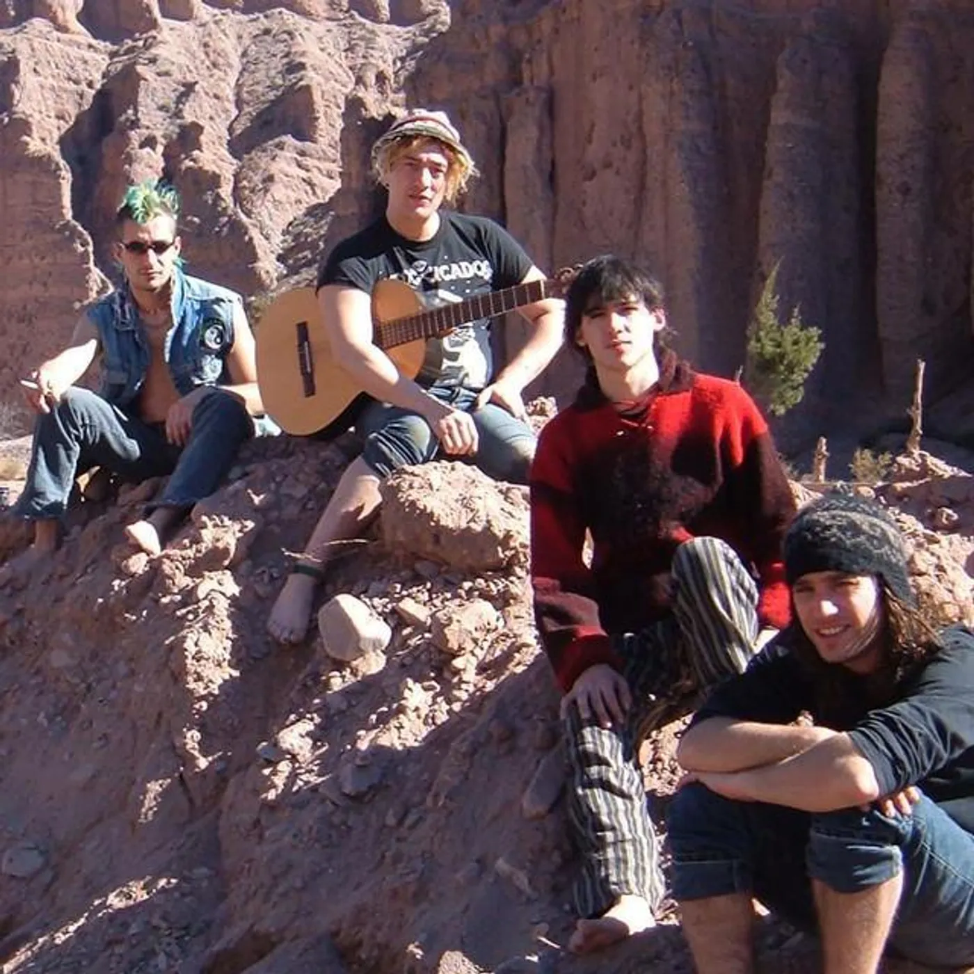 Intoxicados Brand Page