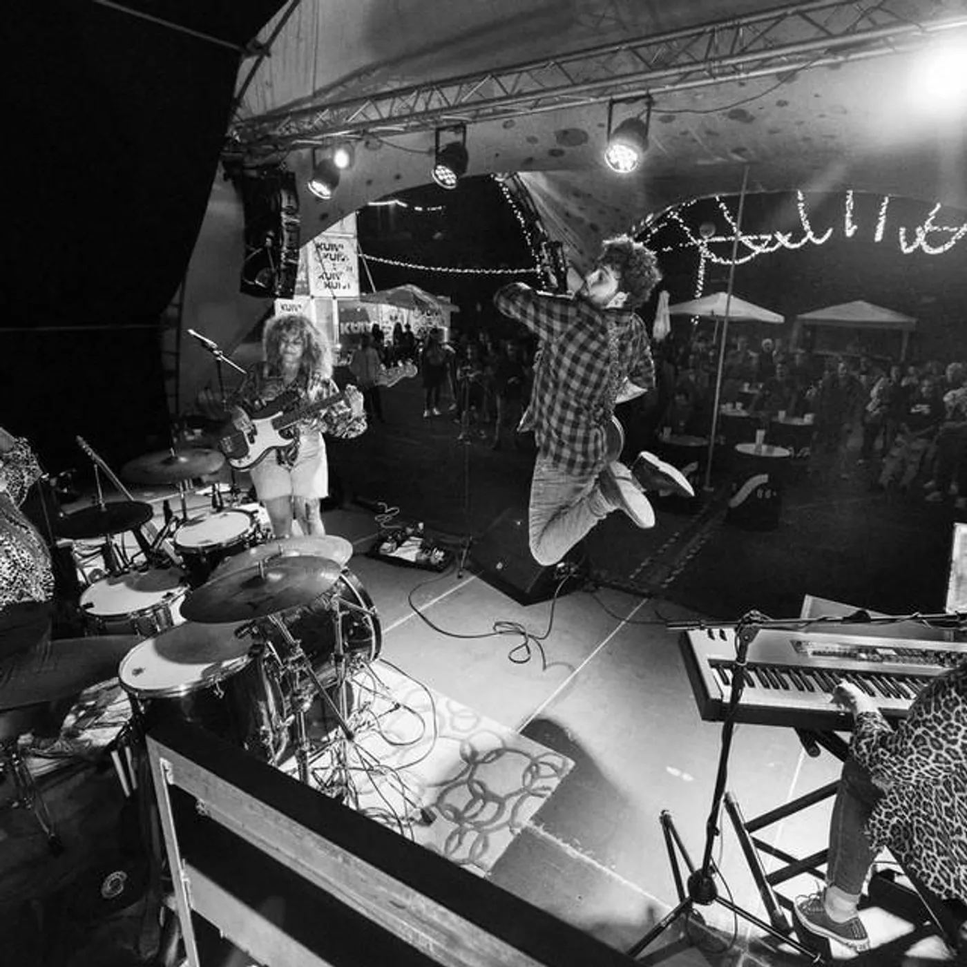 Indocentes Brand Page