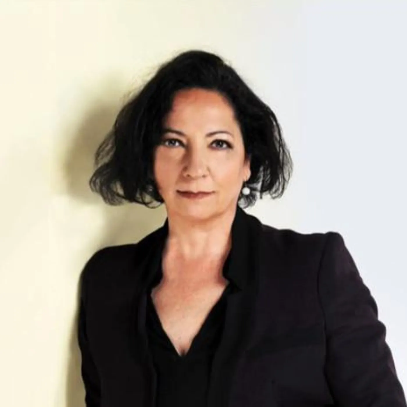 Inma Serrano Brand Page