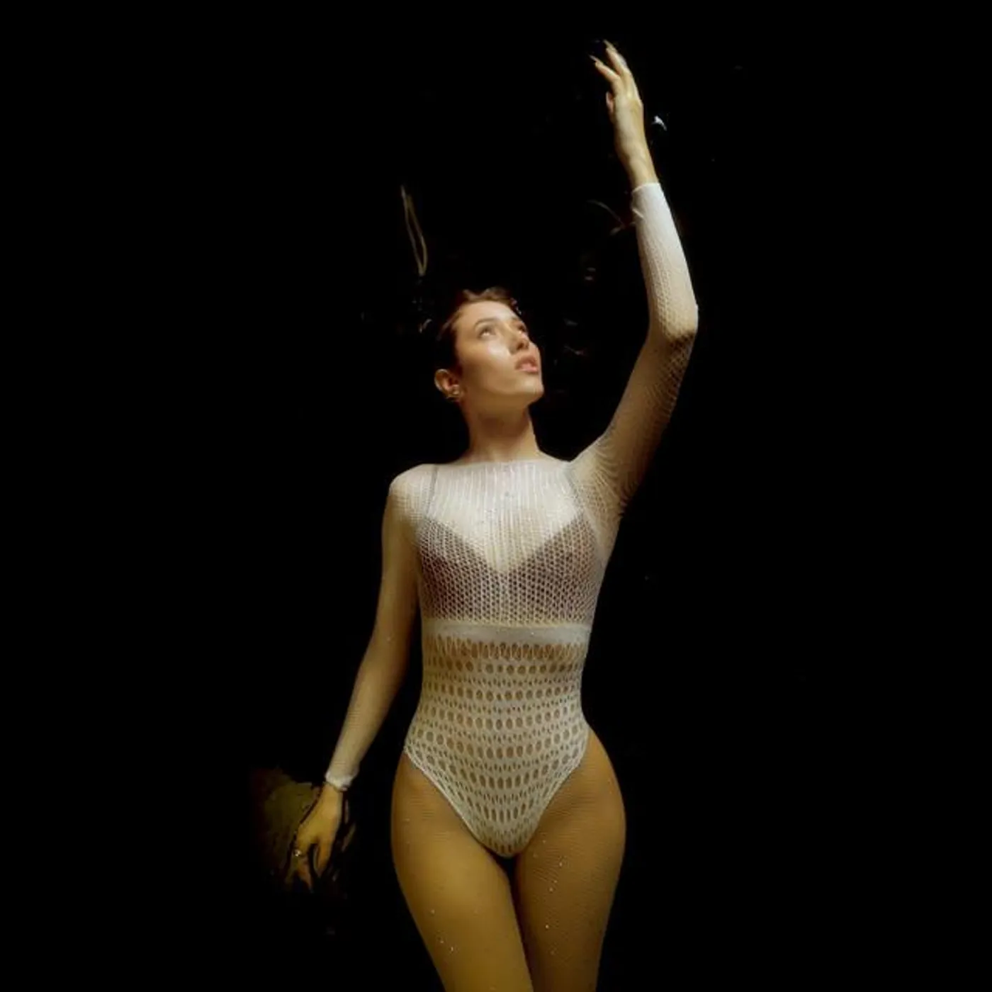 Iara Lombardi Brand Page