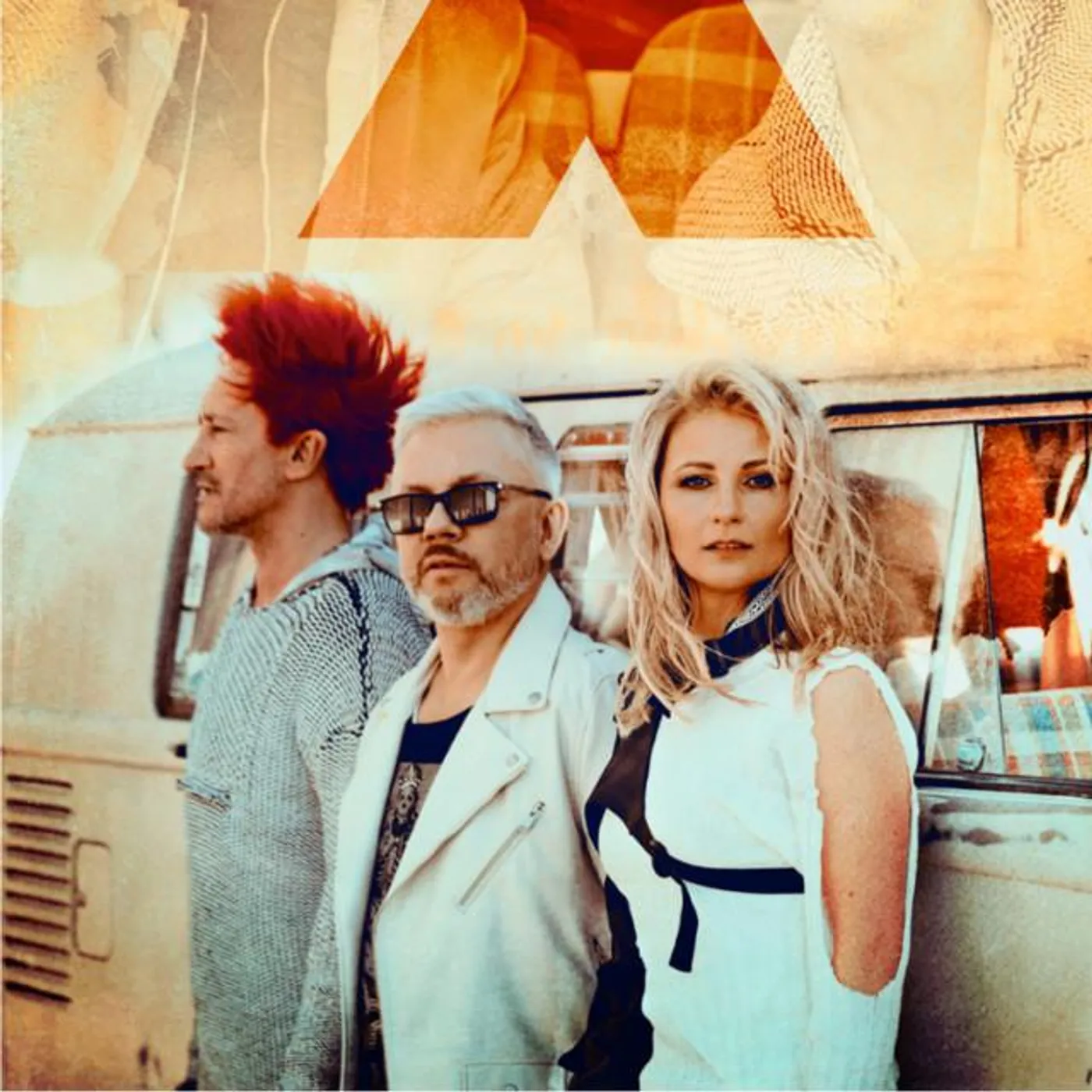 Ich Troje Brand Page