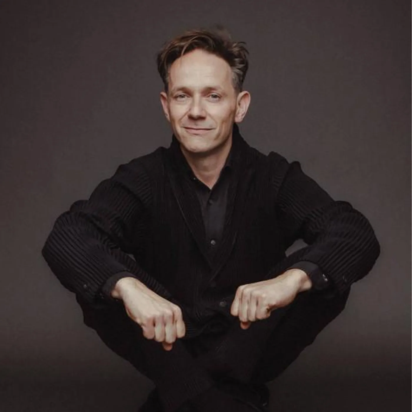 Iestyn Davies Brand Page