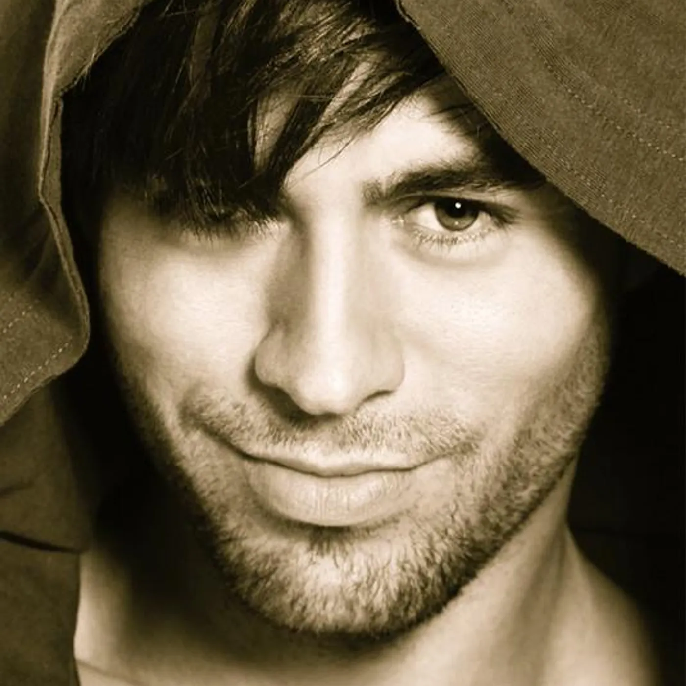 Enrique Iglesias Brand Page