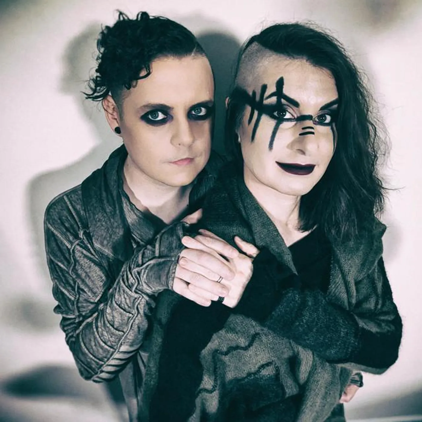 Iioioioii Brand Page