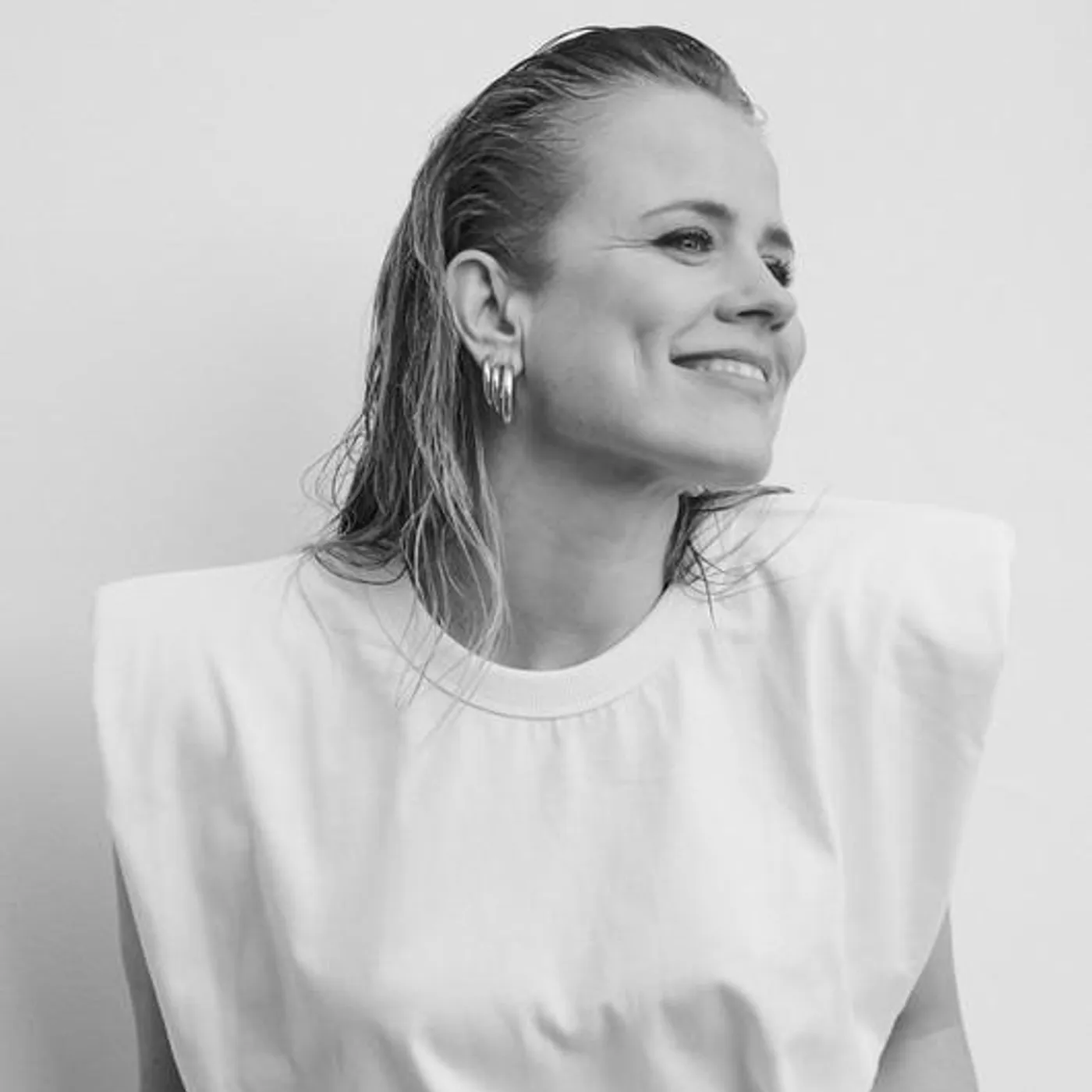 Ilse DeLange Brand Page