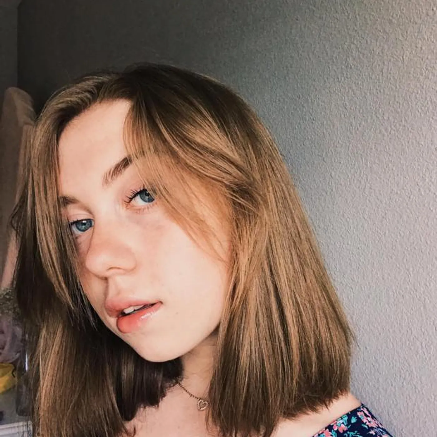 Isabella Hixson Brand Page