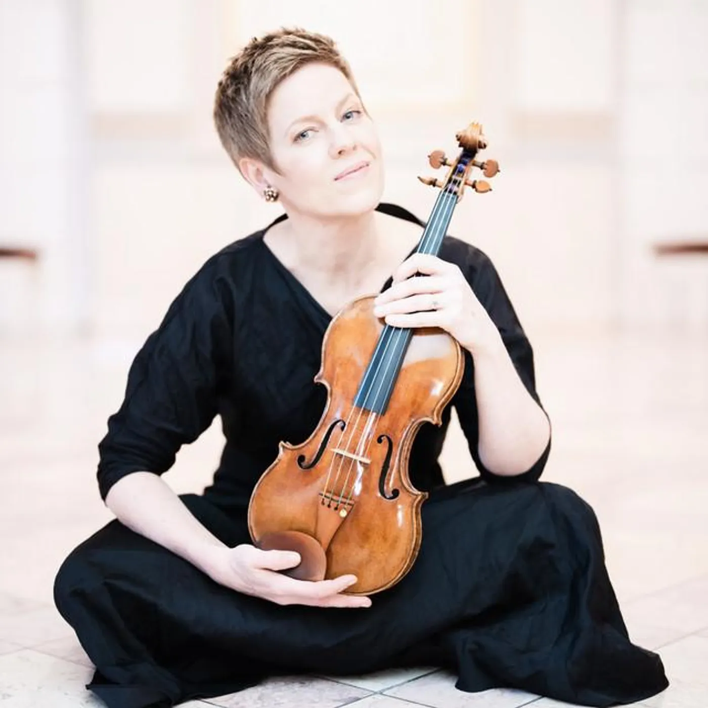 Isabelle Faust Brand Page