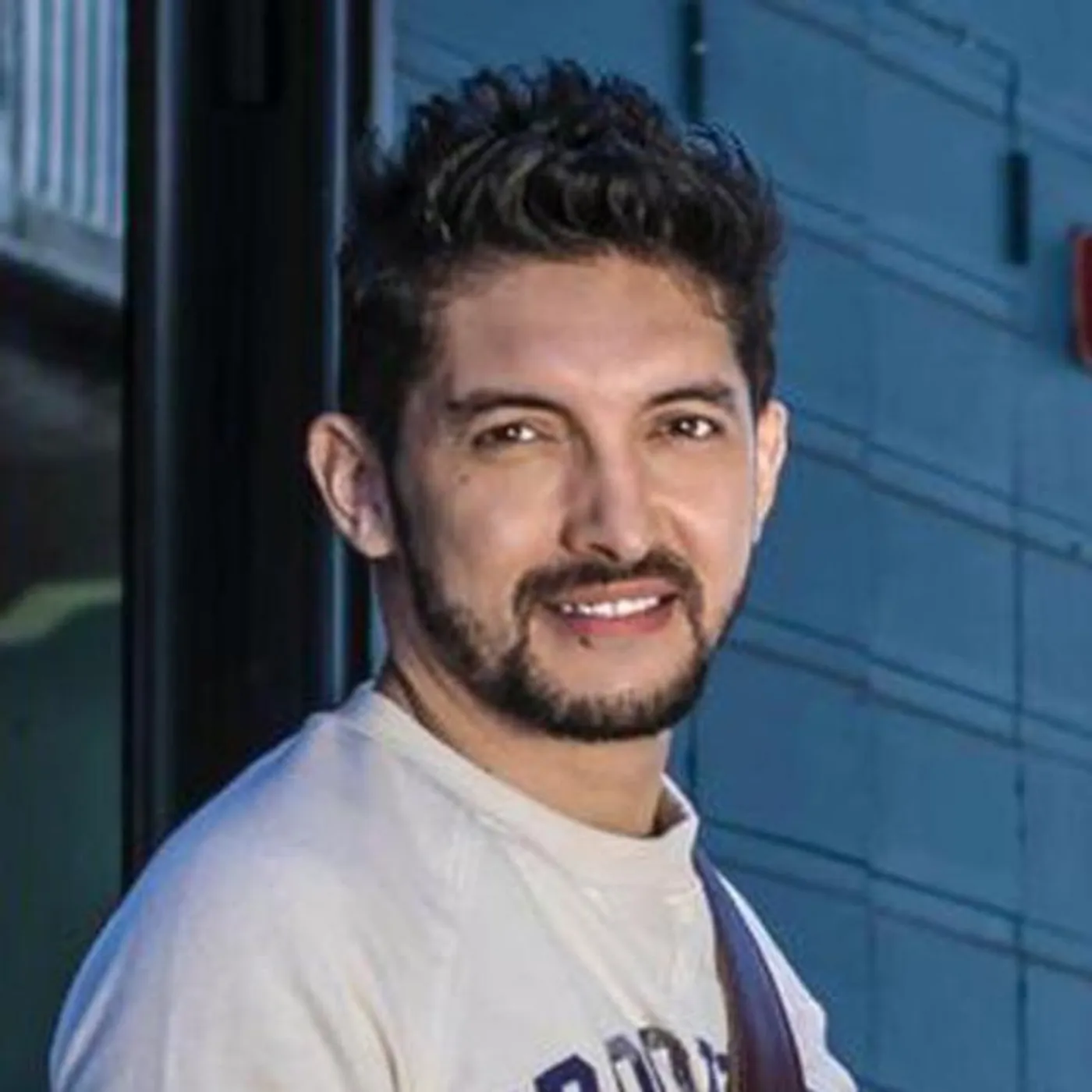 Ivan Barrios Brand Page