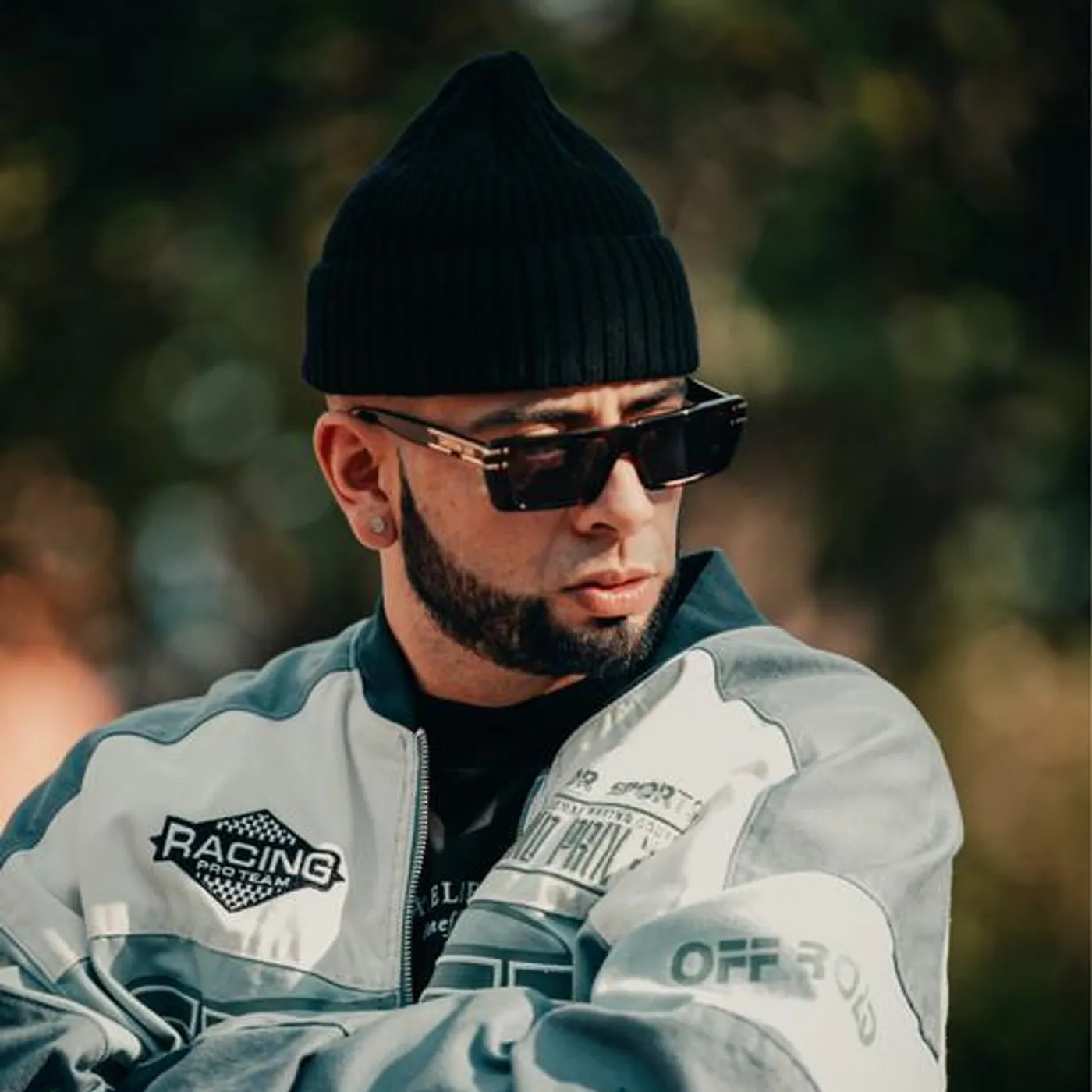 Iyhon Secuaz Brand Page