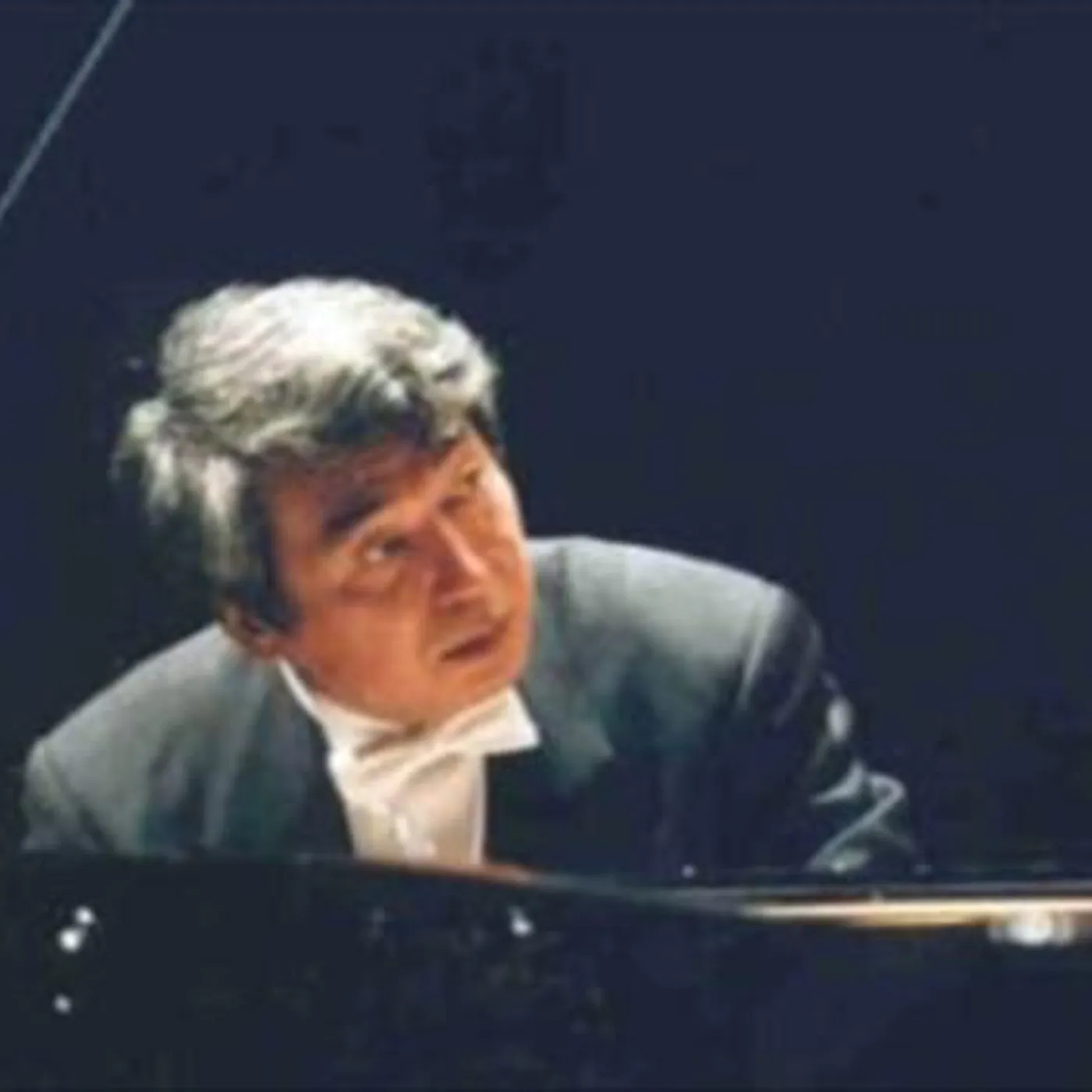 Izumi Tateno Brand Page