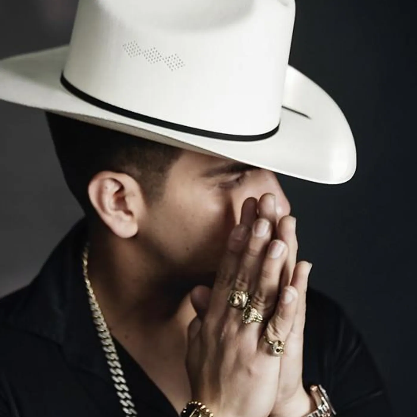 Jovanny Cadena Y Su Estilo Privado